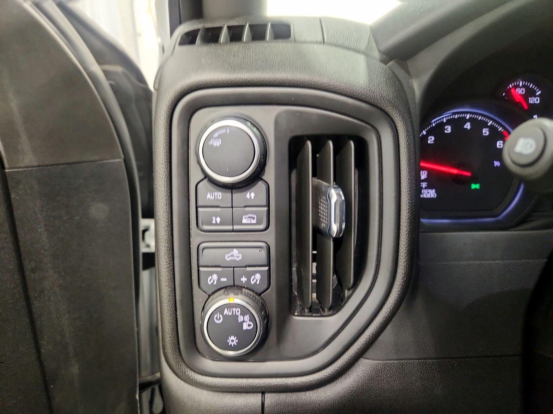 Thumbnail: 2022 Chevrolet Silverado 1500 - 13