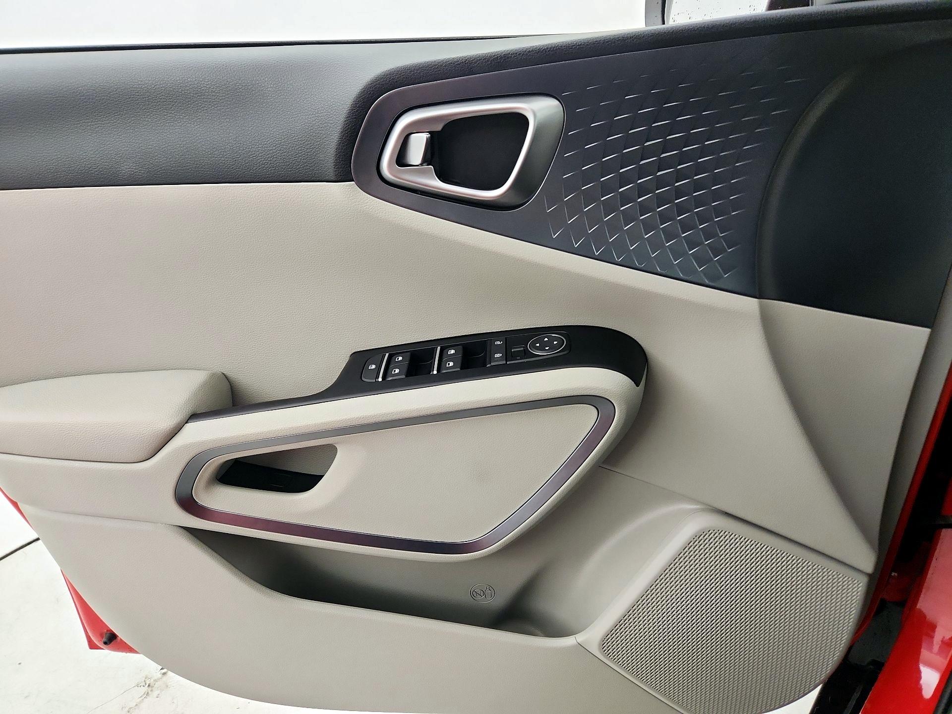 Thumbnail: 2025 Kia Soul - 12