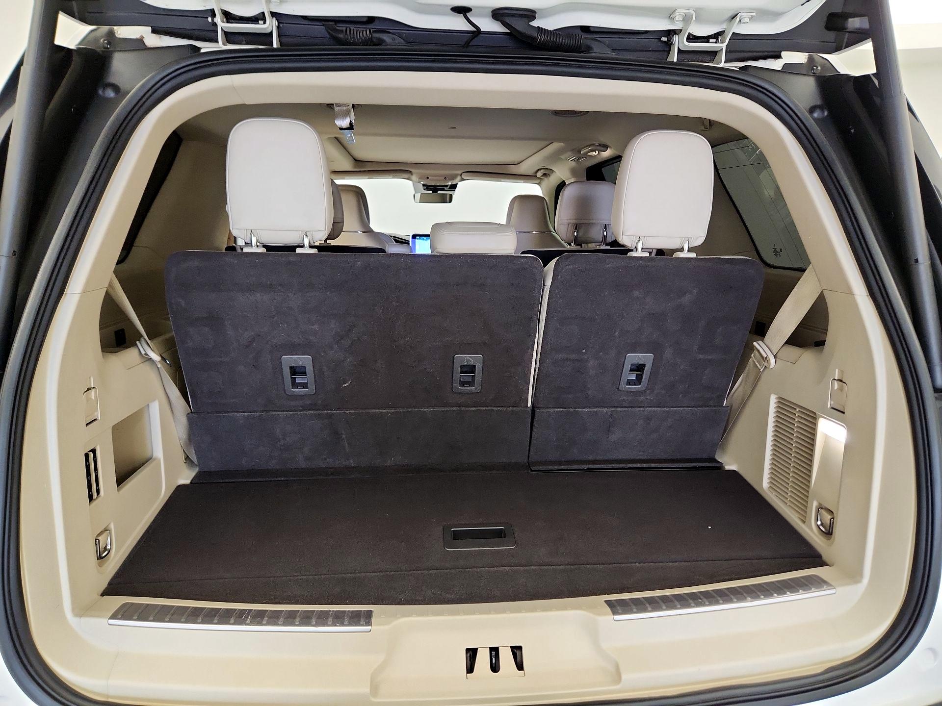Thumbnail: 2020 Lincoln Navigator - 20