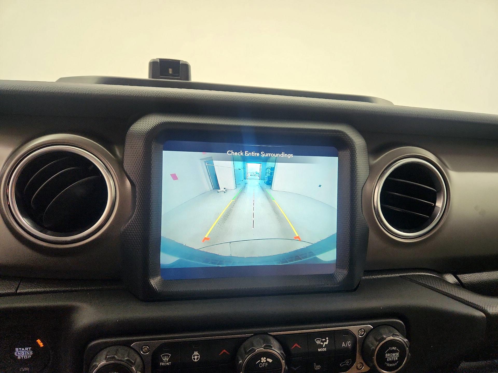 Thumbnail: 2021 Jeep Wrangler - 14