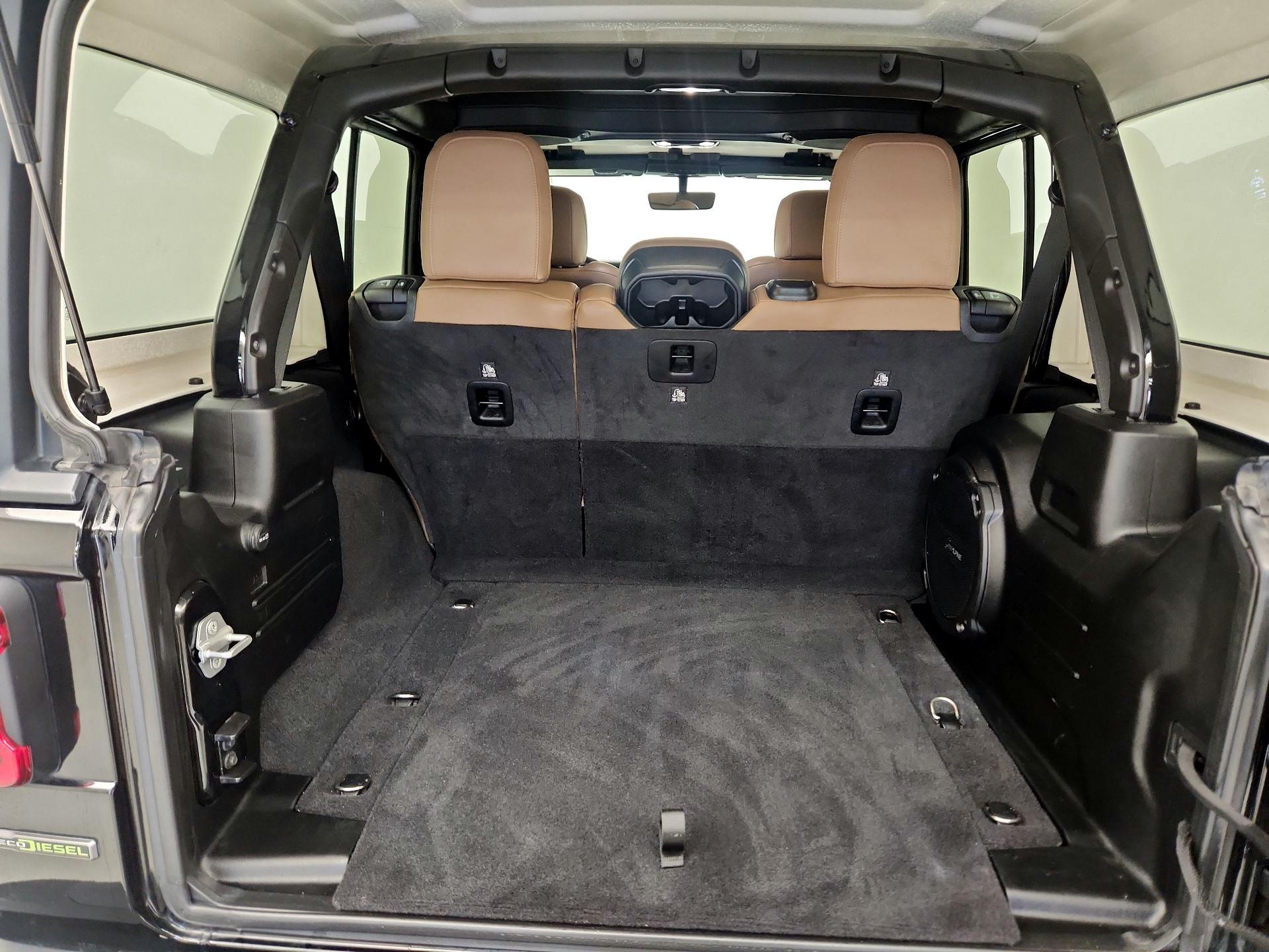 Thumbnail: 2021 Jeep Wrangler - 20