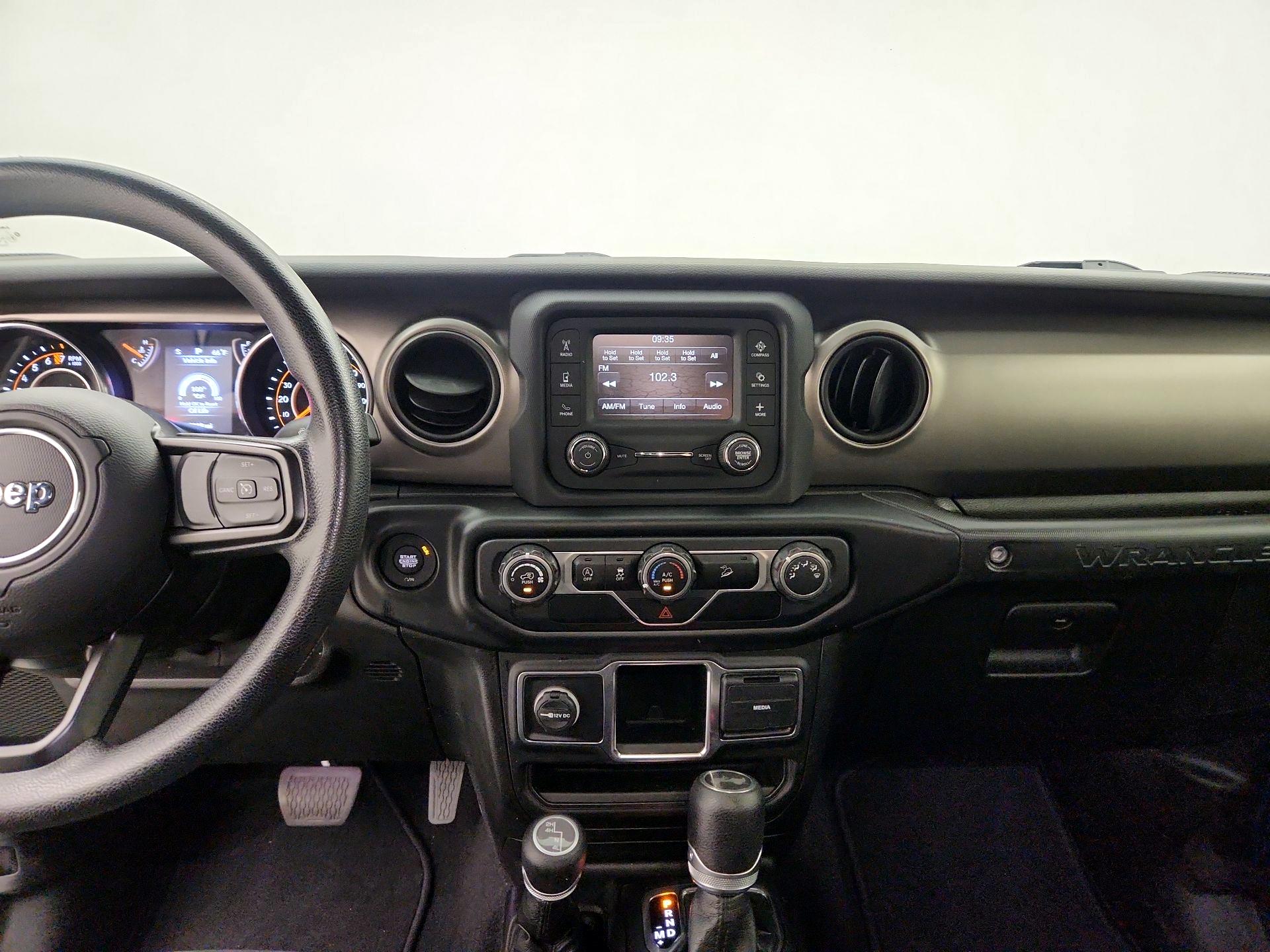 Thumbnail: 2020 Jeep Wrangler - 9