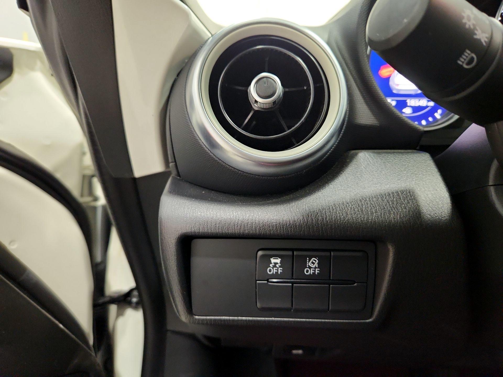 Thumbnail: 2020 Mazda MX-5 Miata - 13