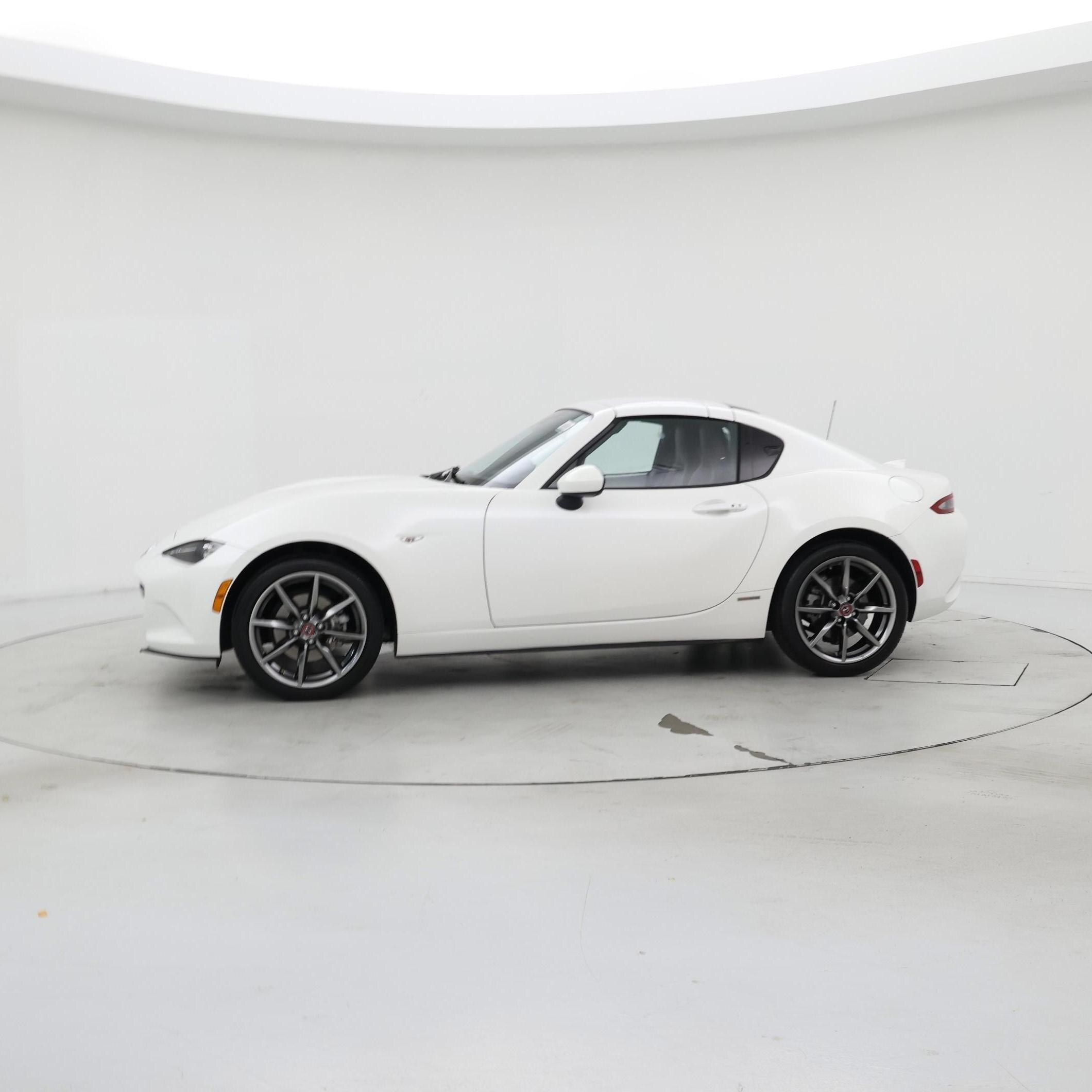 Thumbnail: 2020 Mazda MX-5 Miata - 3