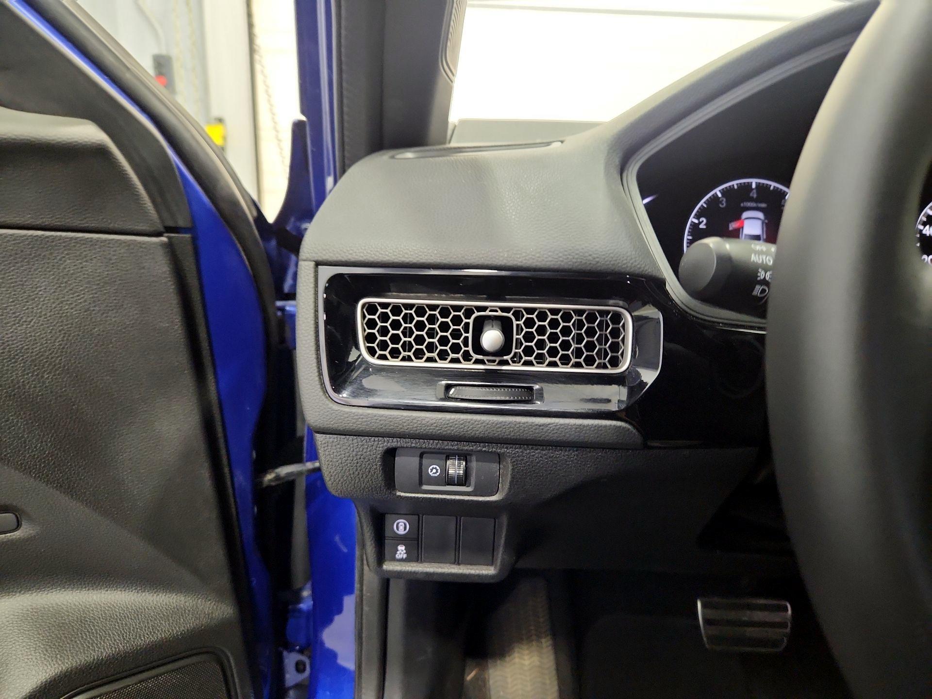 Thumbnail: 2023 Honda Civic - 13