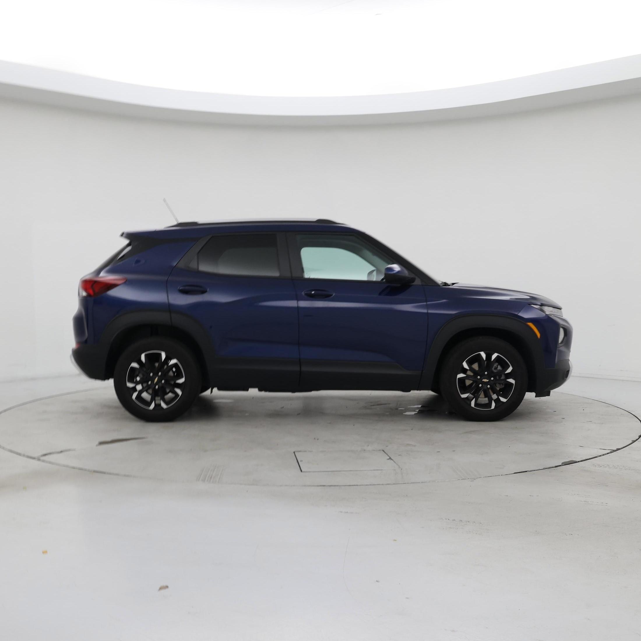 Thumbnail: 2023 Chevrolet TrailBlazer - 7