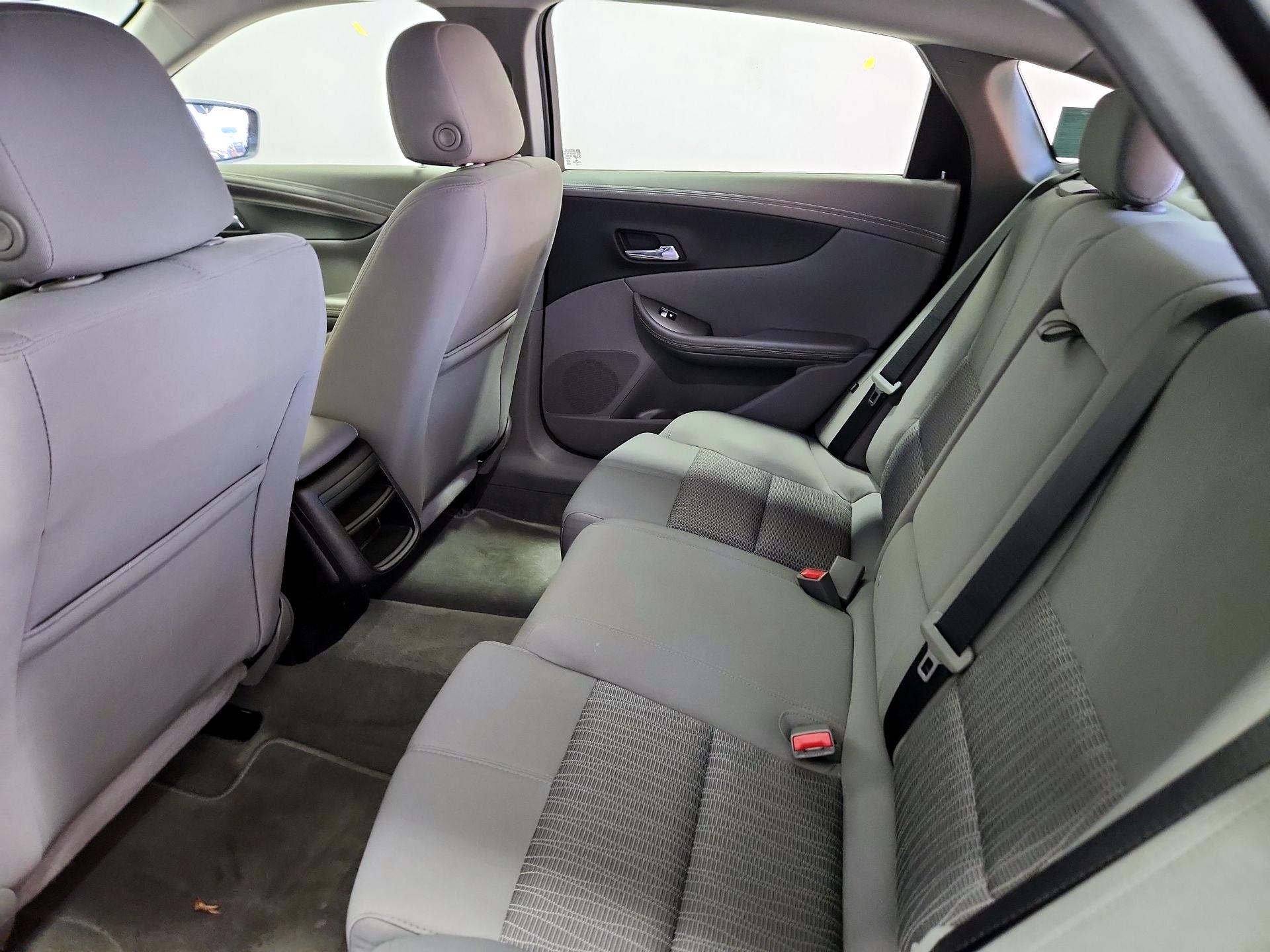 Thumbnail: 2017 Chevrolet Impala - 17