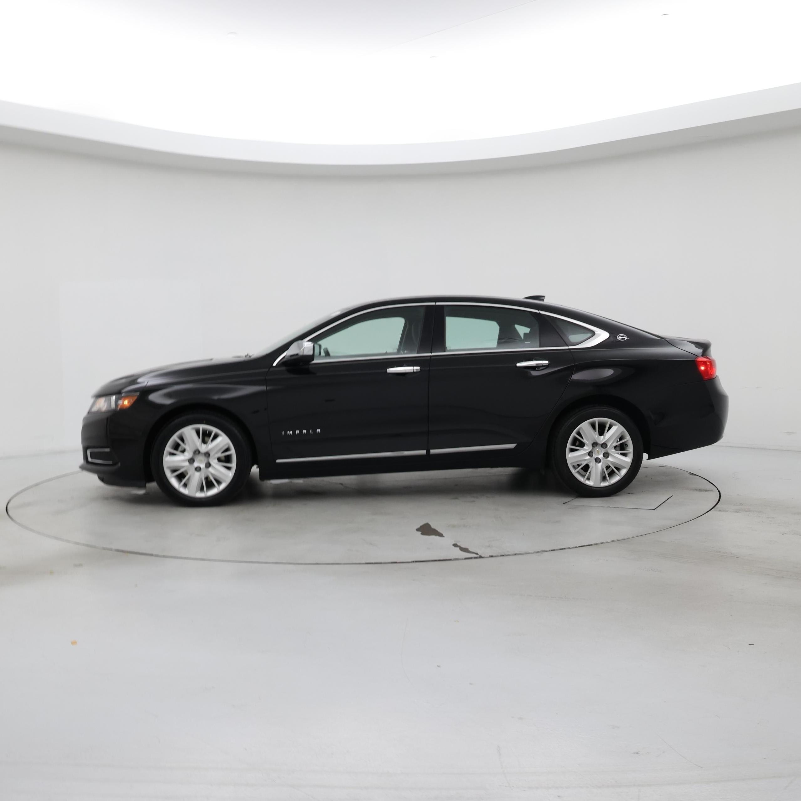 Thumbnail: 2017 Chevrolet Impala - 3