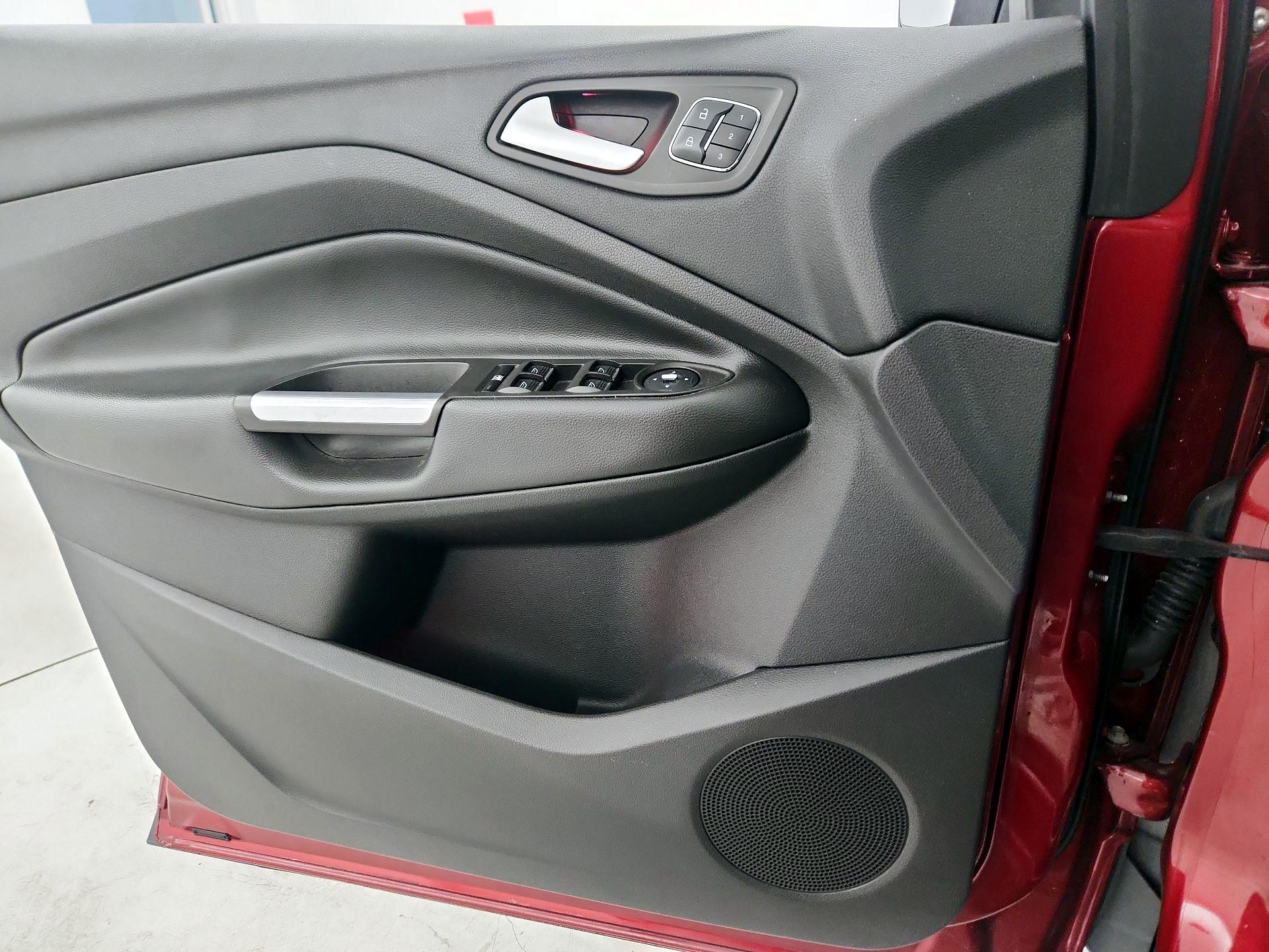 Thumbnail: 2014 Ford Escape - 12