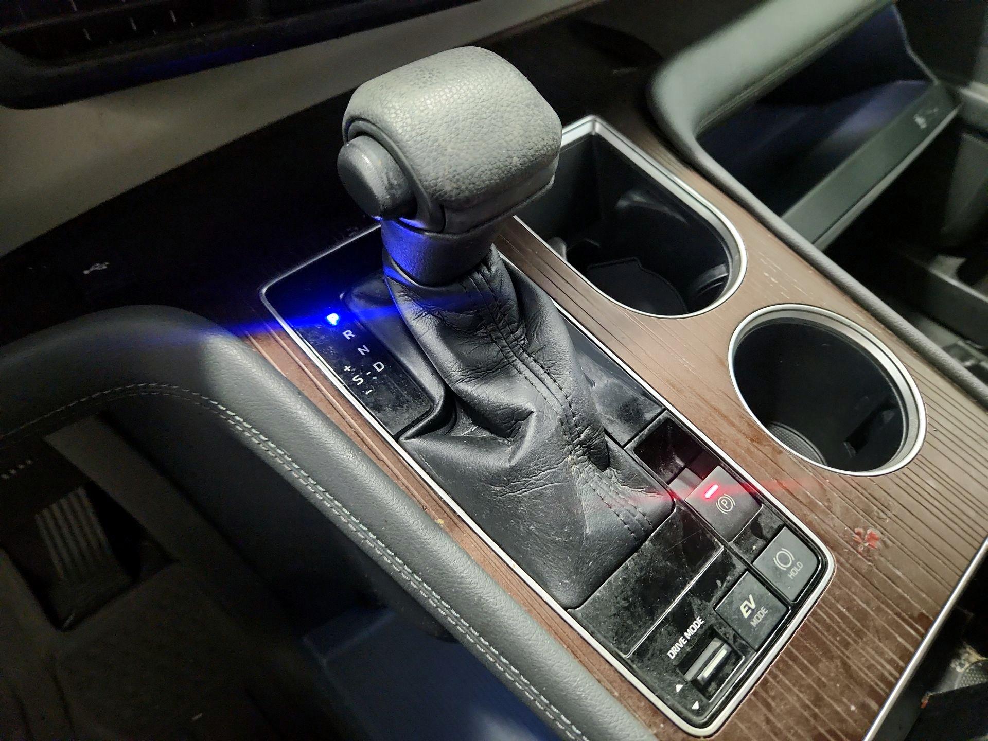 Thumbnail: 2021 Toyota Sienna - 17