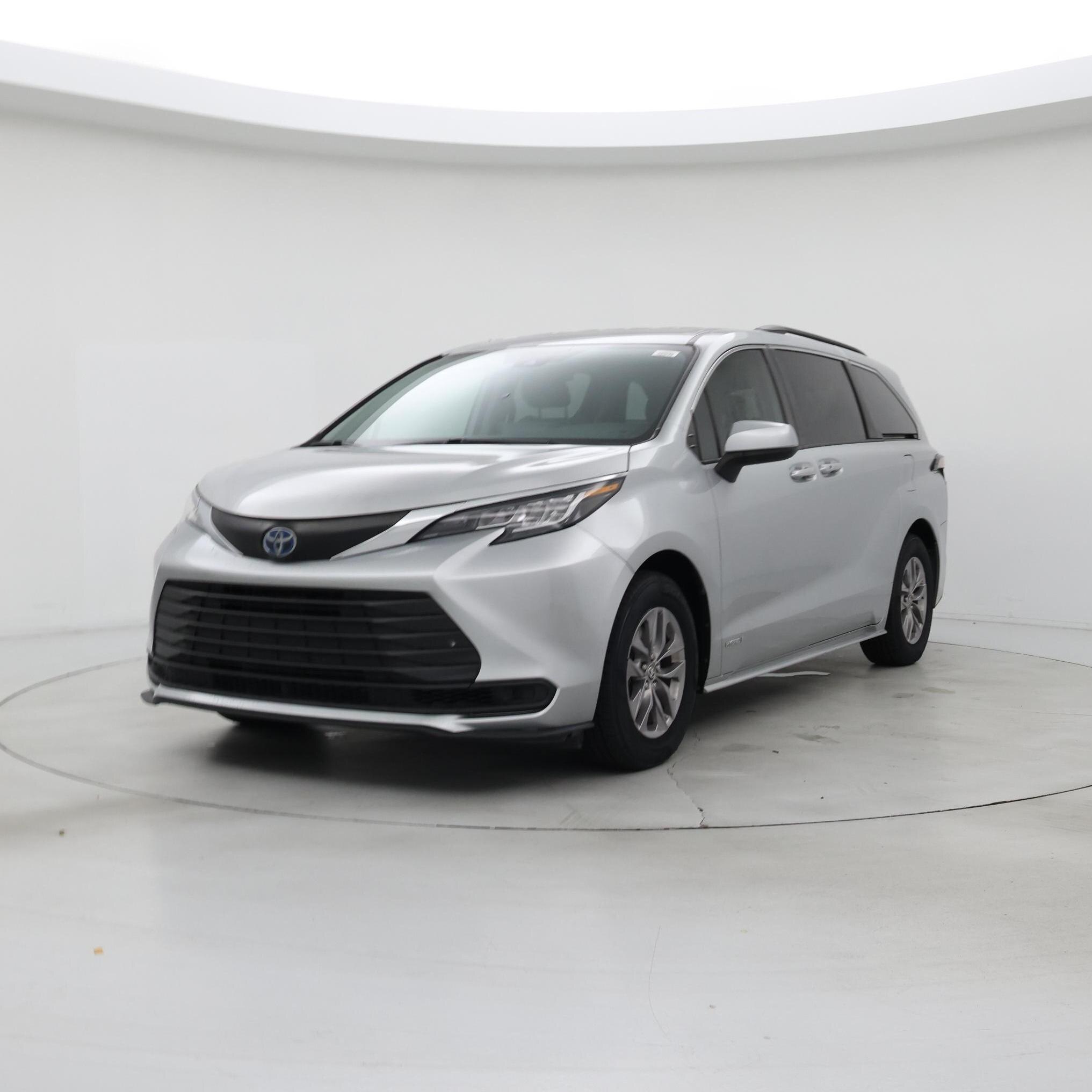 Thumbnail: 2021 Toyota Sienna - 4