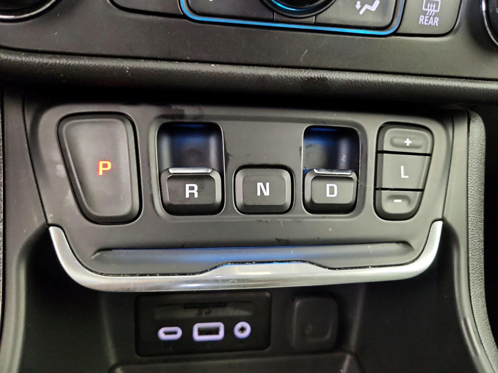 Thumbnail: 2020 GMC Terrain - 17