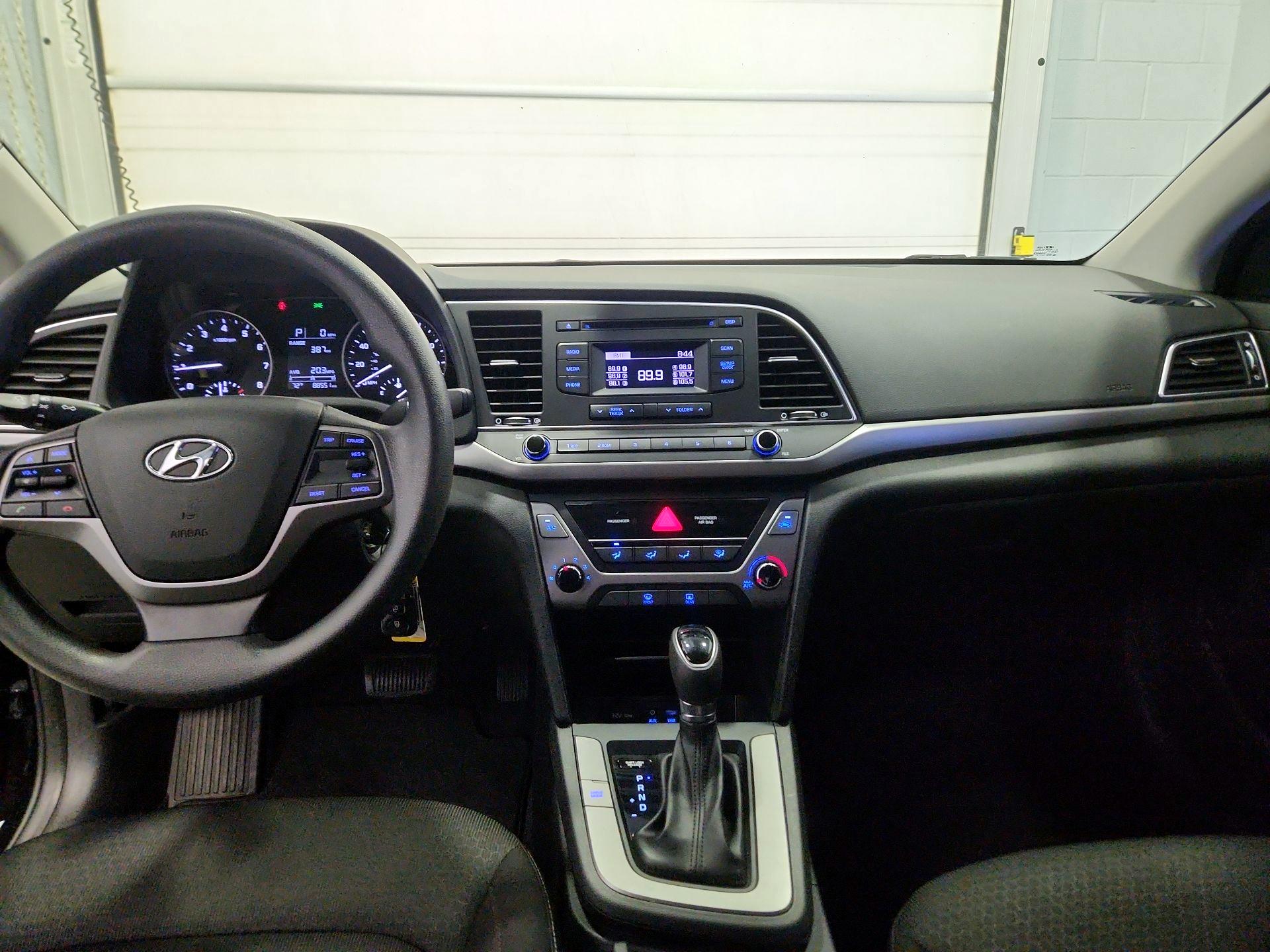 Thumbnail: 2018 Hyundai Elantra - 9