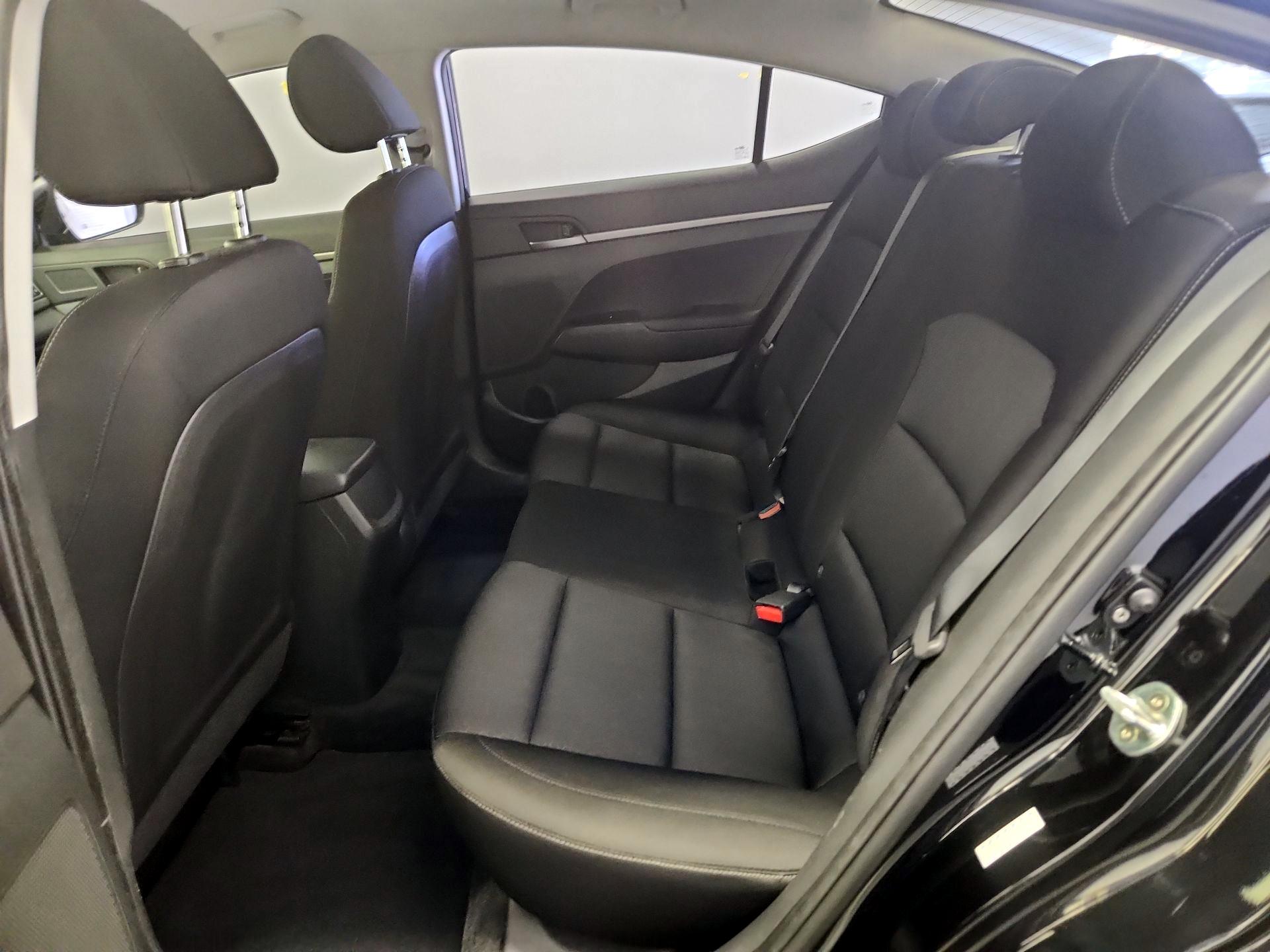 Thumbnail: 2018 Hyundai Elantra - 18