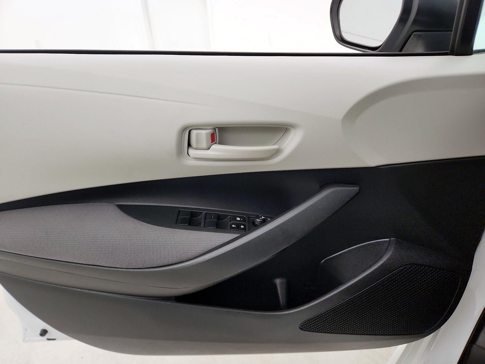 Thumbnail: 2023 Toyota Corolla - 12