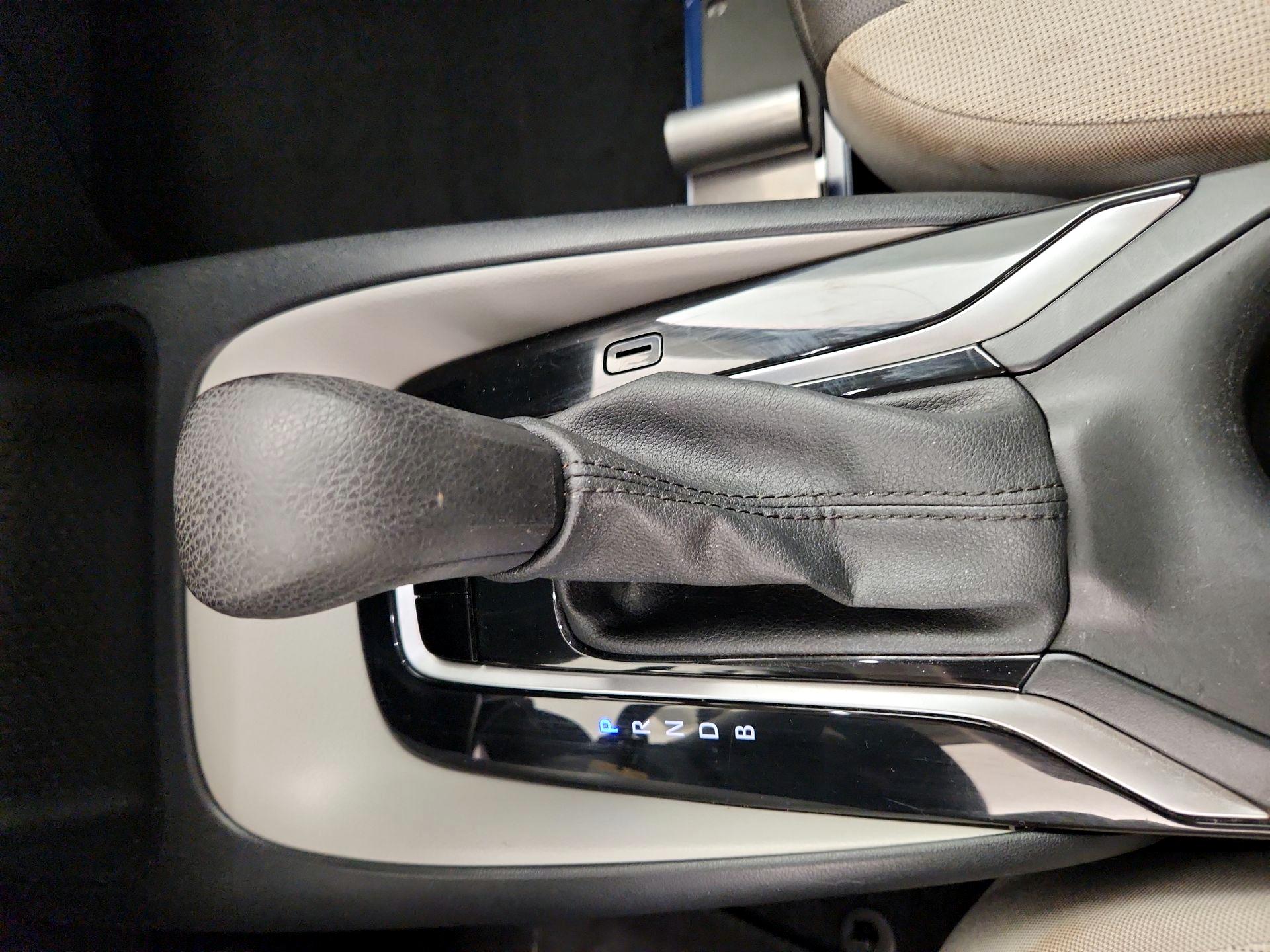 Thumbnail: 2023 Toyota Corolla - 17