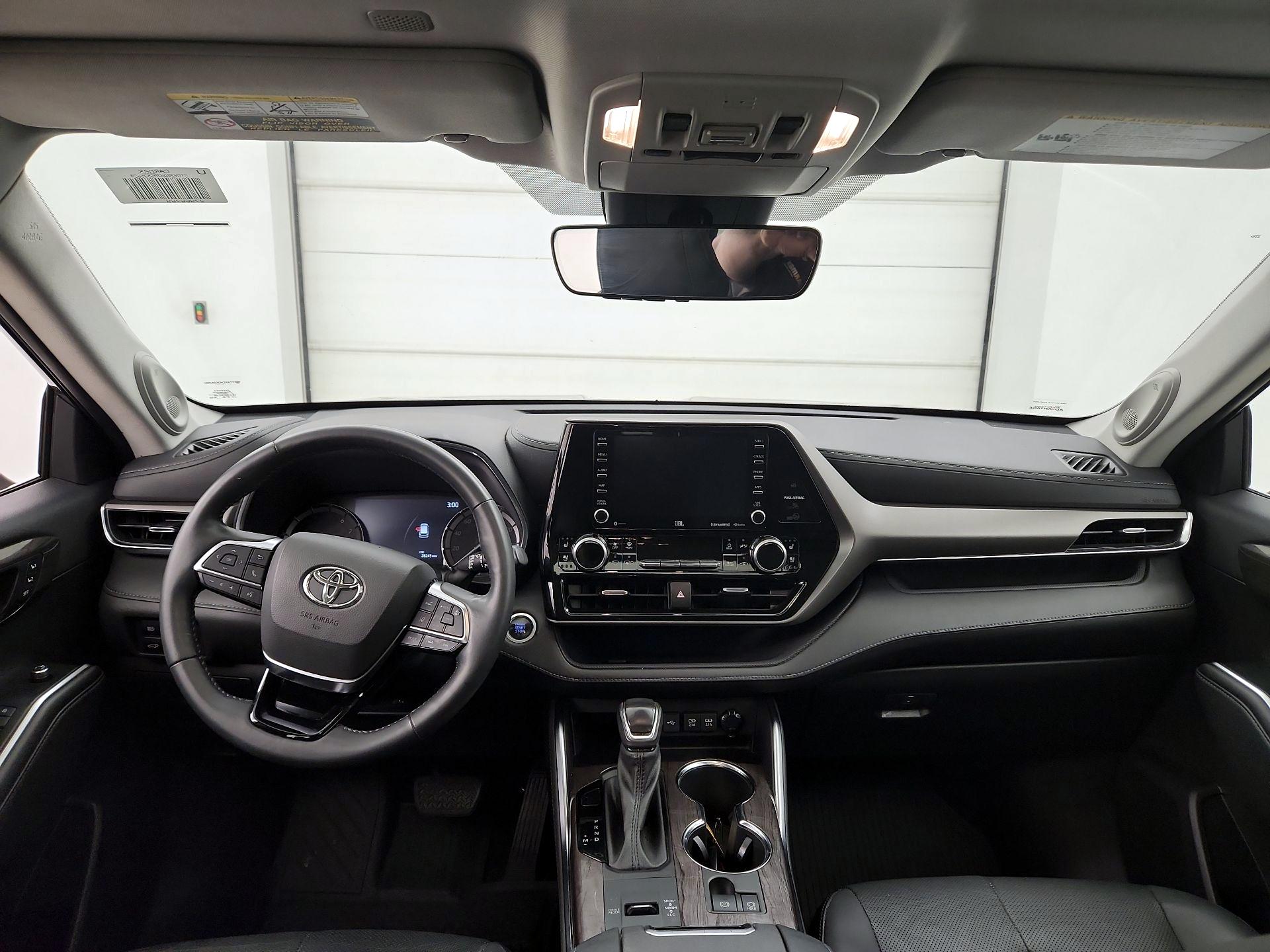 Thumbnail: 2021 Toyota Highlander - 9