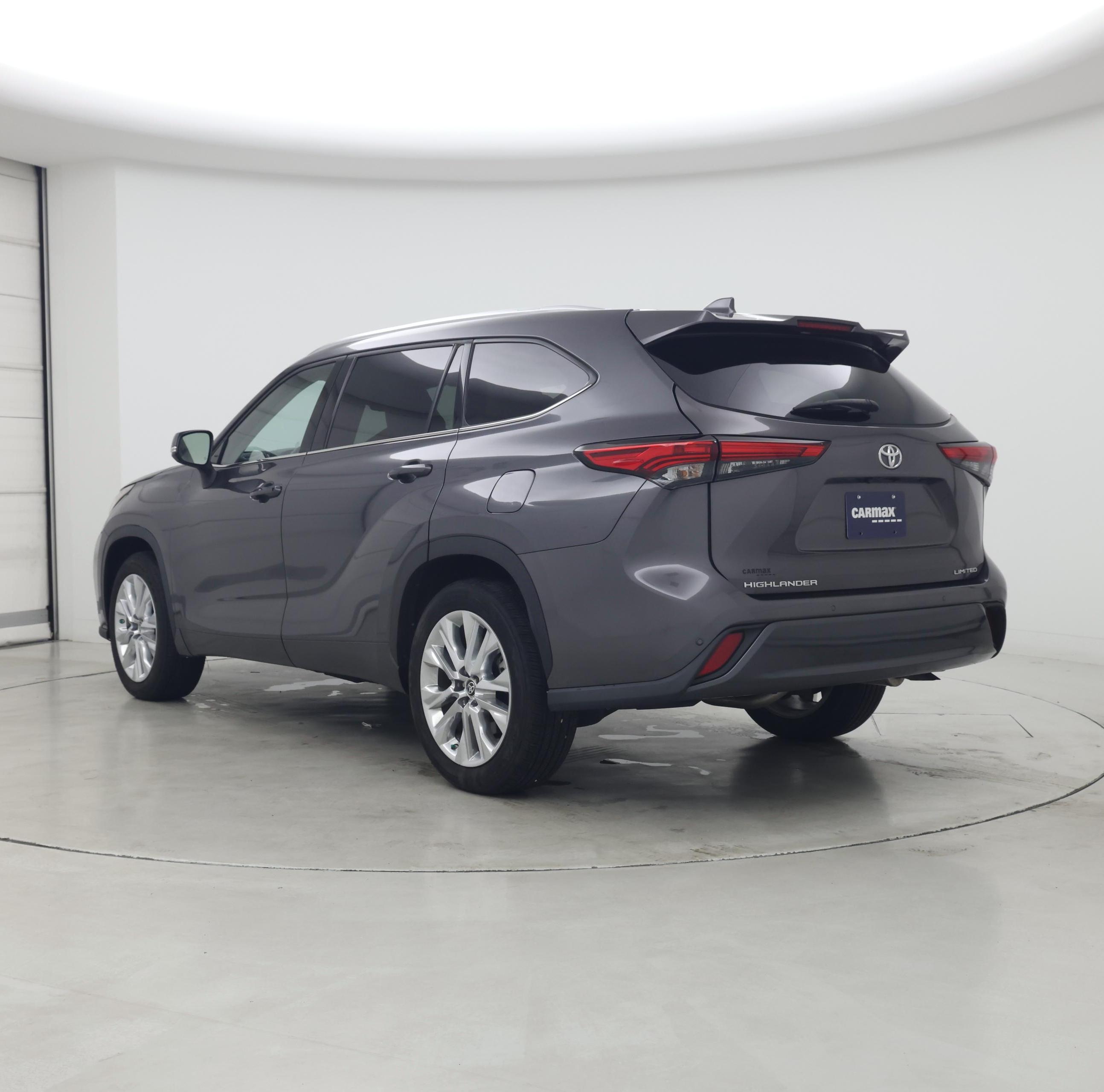 Thumbnail: 2021 Toyota Highlander - 2