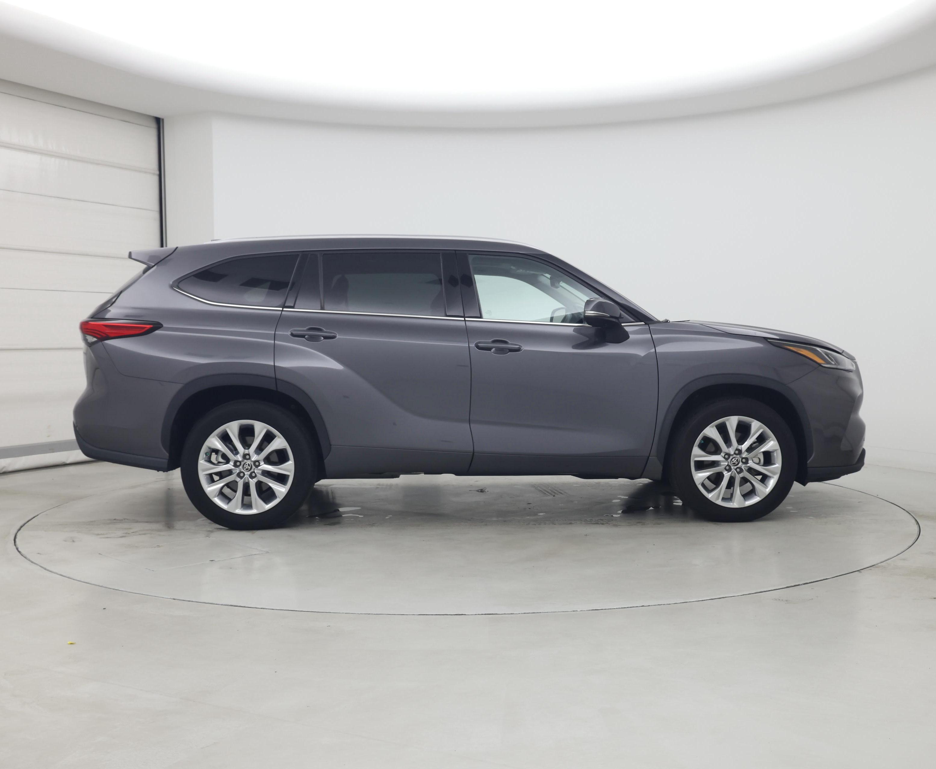 Thumbnail: 2021 Toyota Highlander - 7