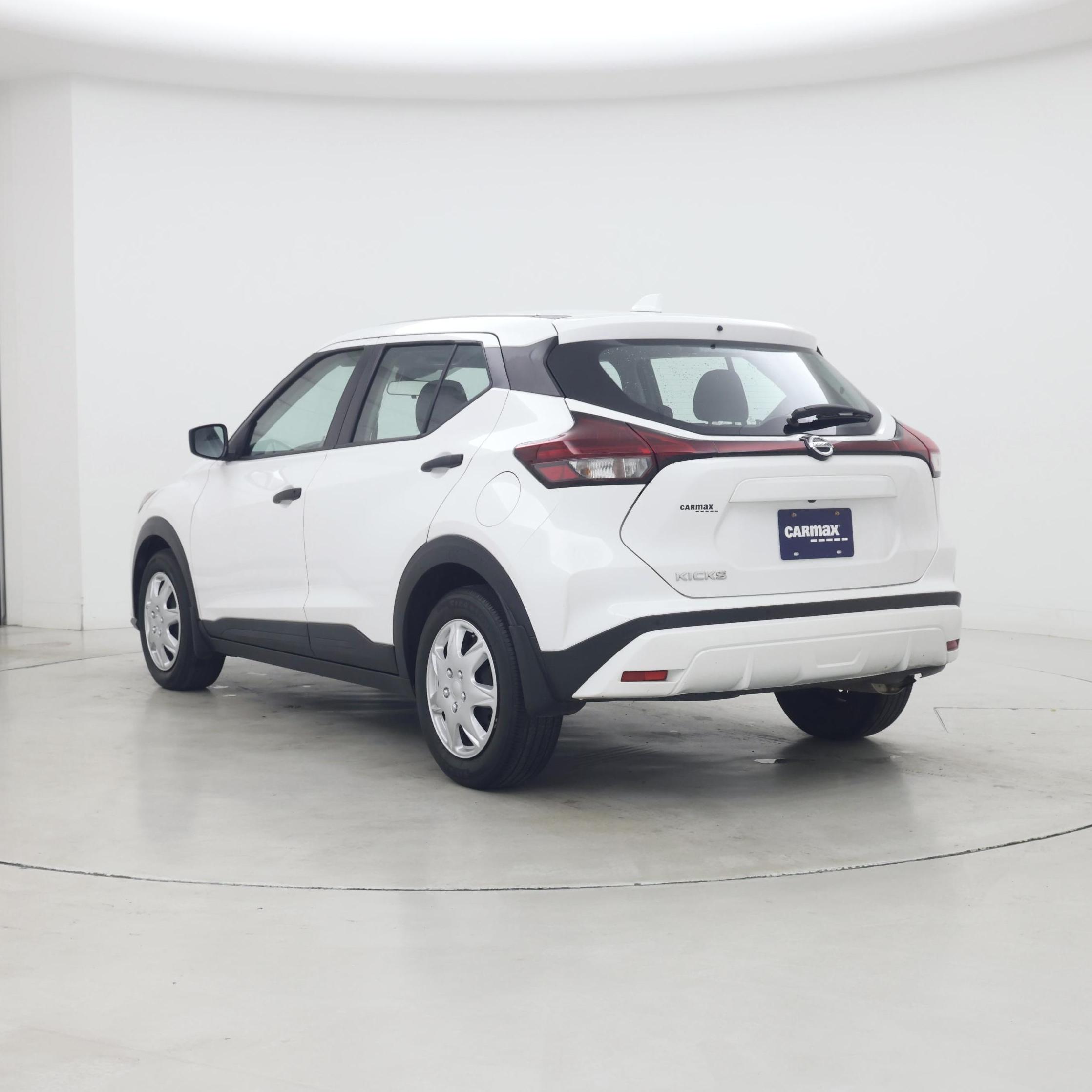 Thumbnail: 2021 Nissan Kicks - 2