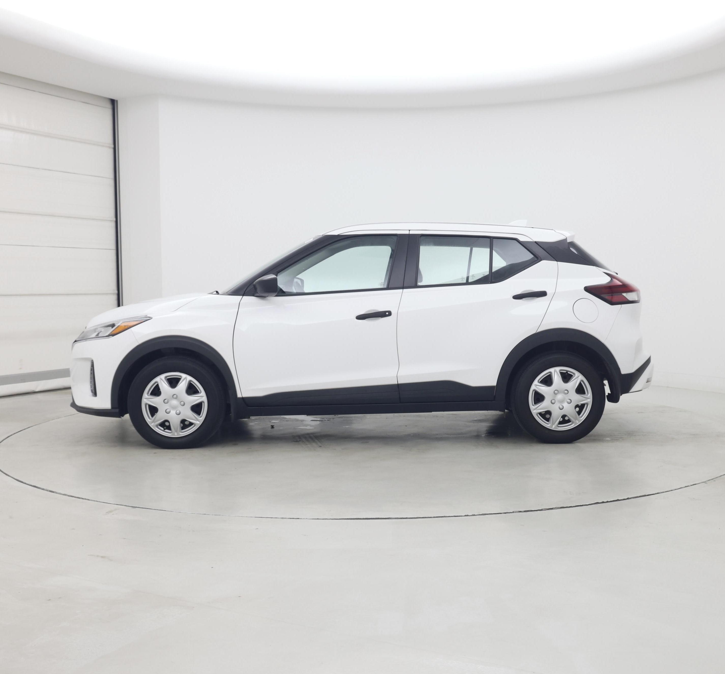 Thumbnail: 2021 Nissan Kicks - 3