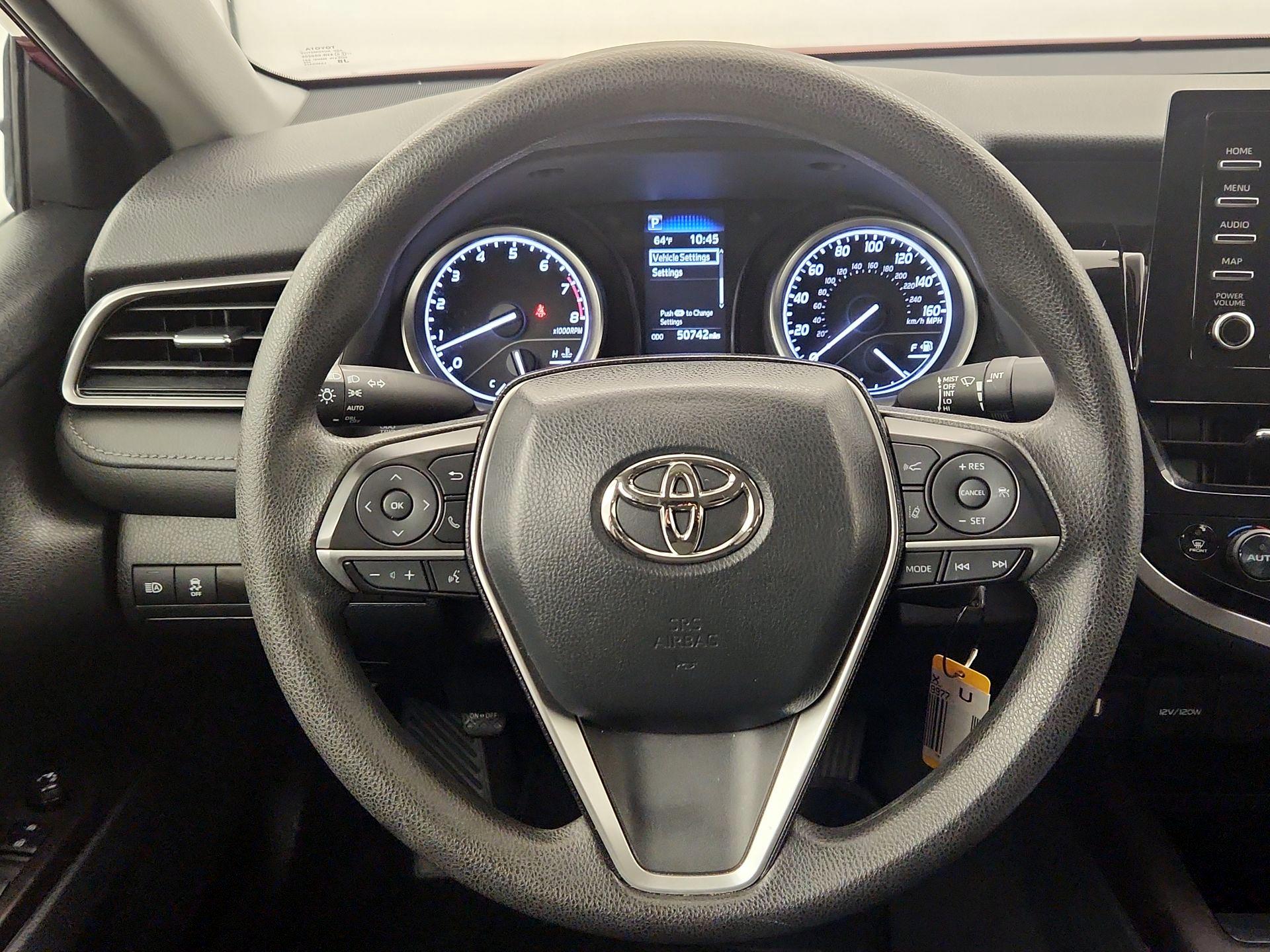 Thumbnail: 2022 Toyota Camry - 10