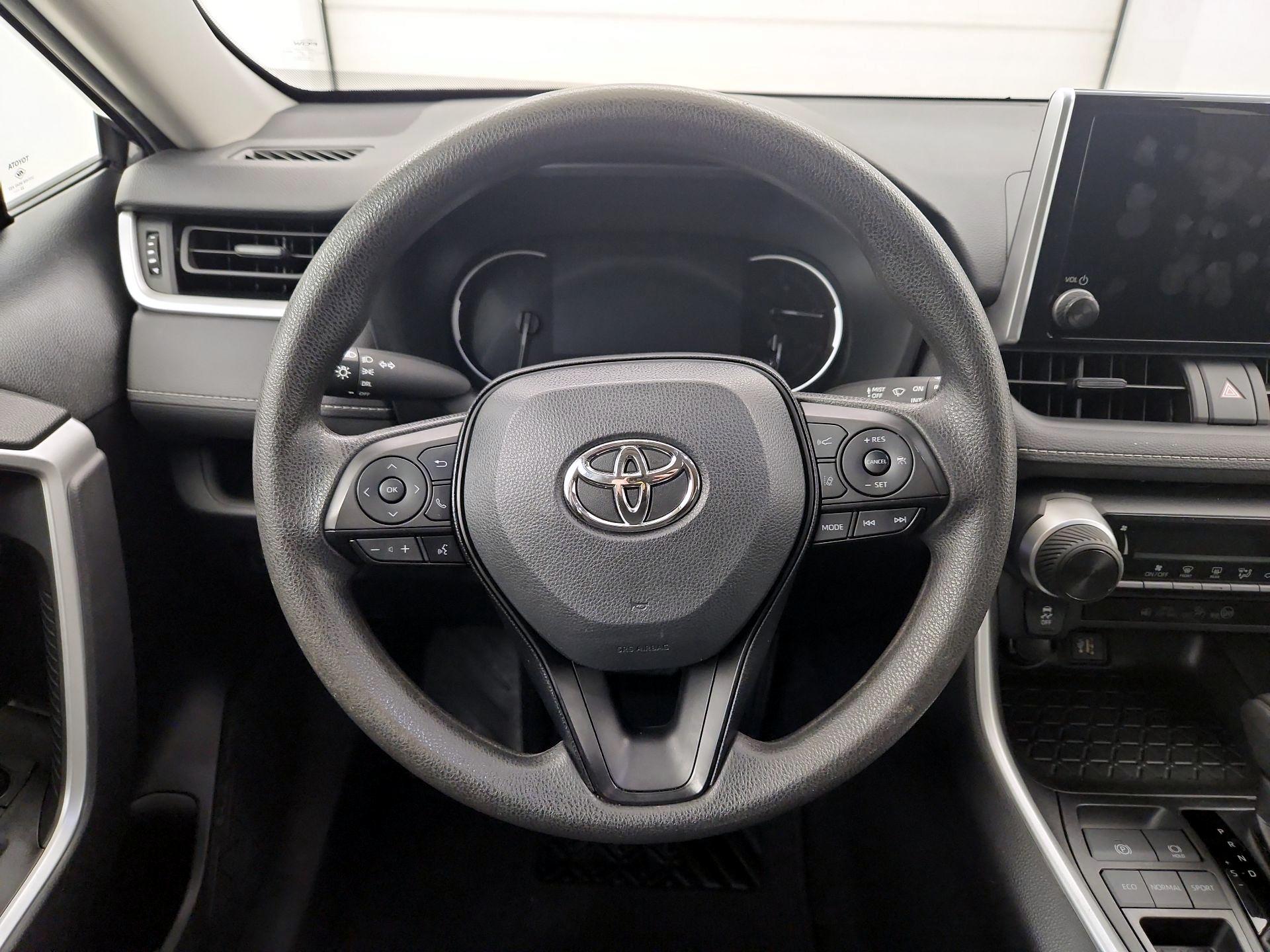 Thumbnail: 2023 Toyota RAV4 - 10