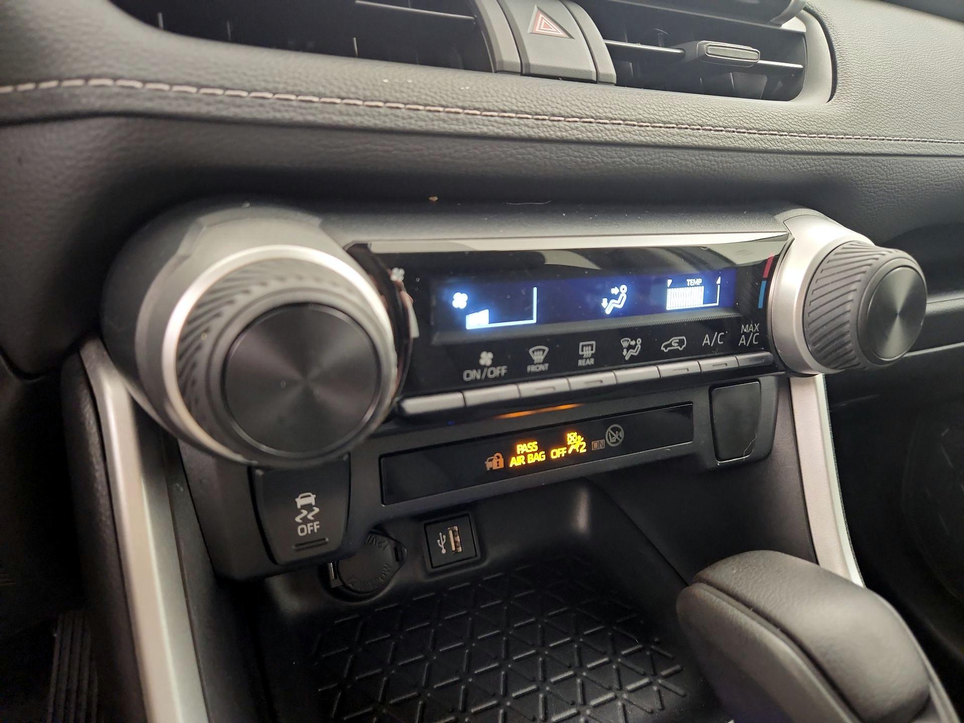 Thumbnail: 2023 Toyota RAV4 - 16