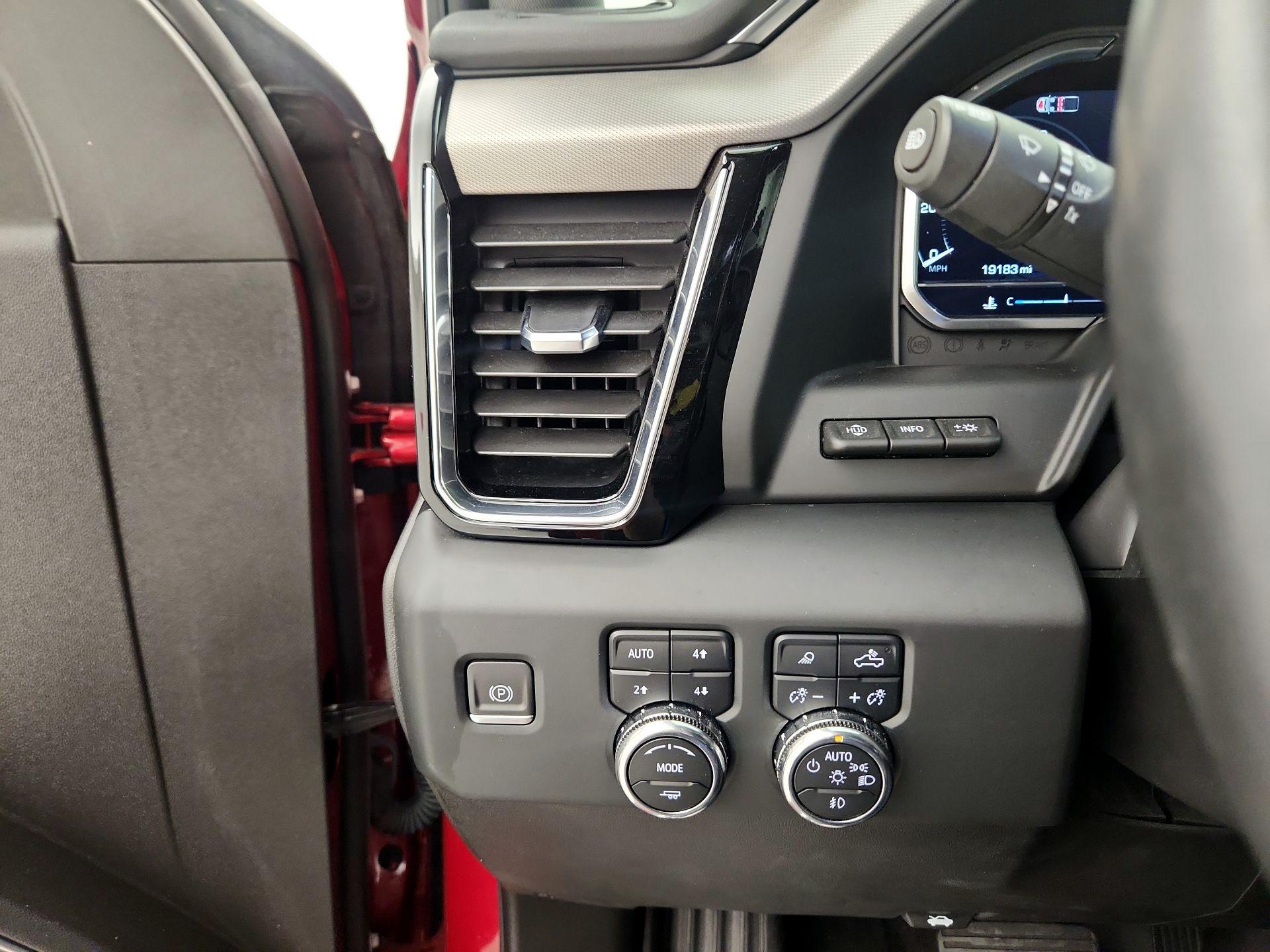 Thumbnail: 2024 GMC Sierra 1500 - 13