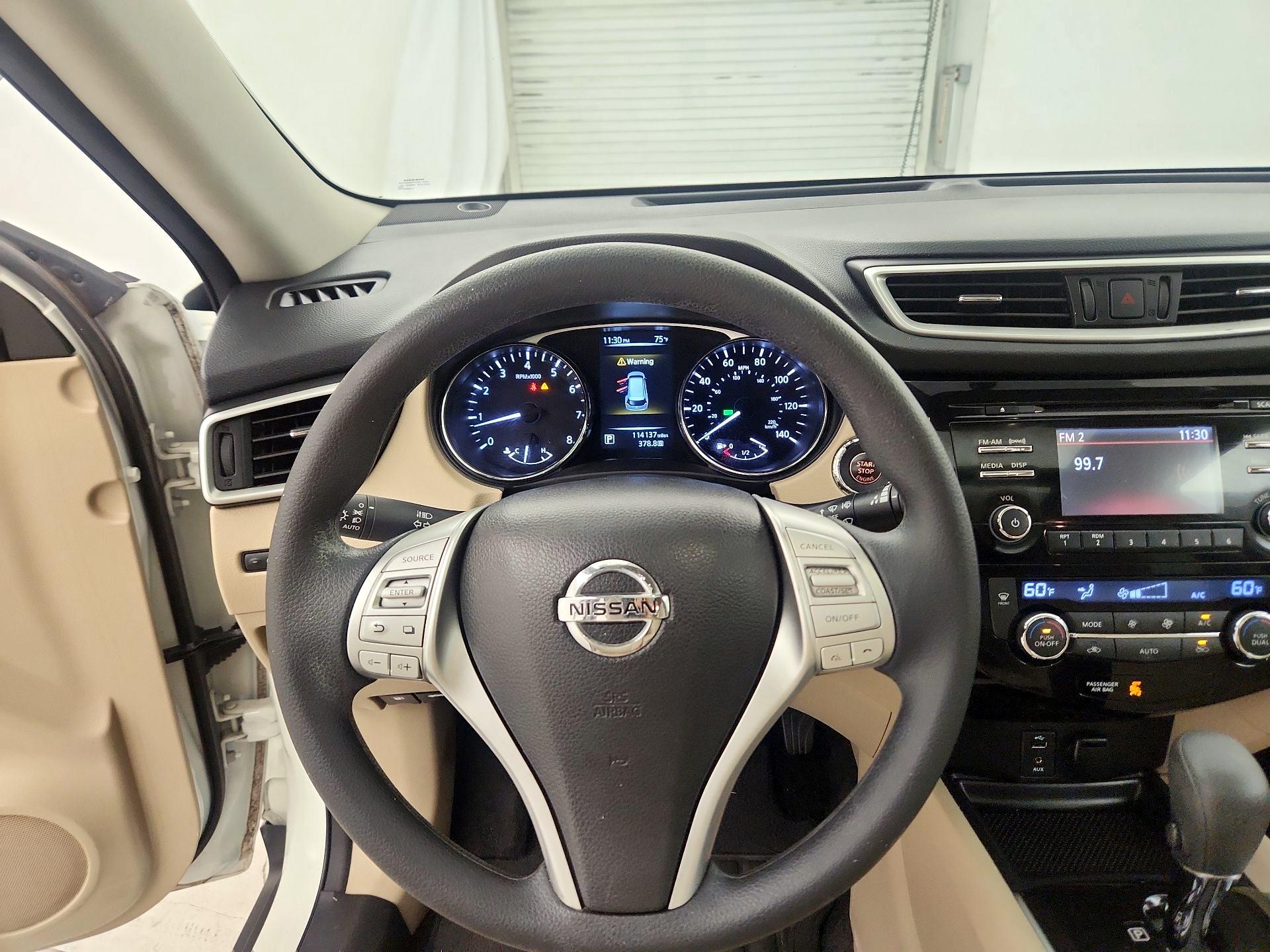 Thumbnail: 2016 Nissan Rogue - 10