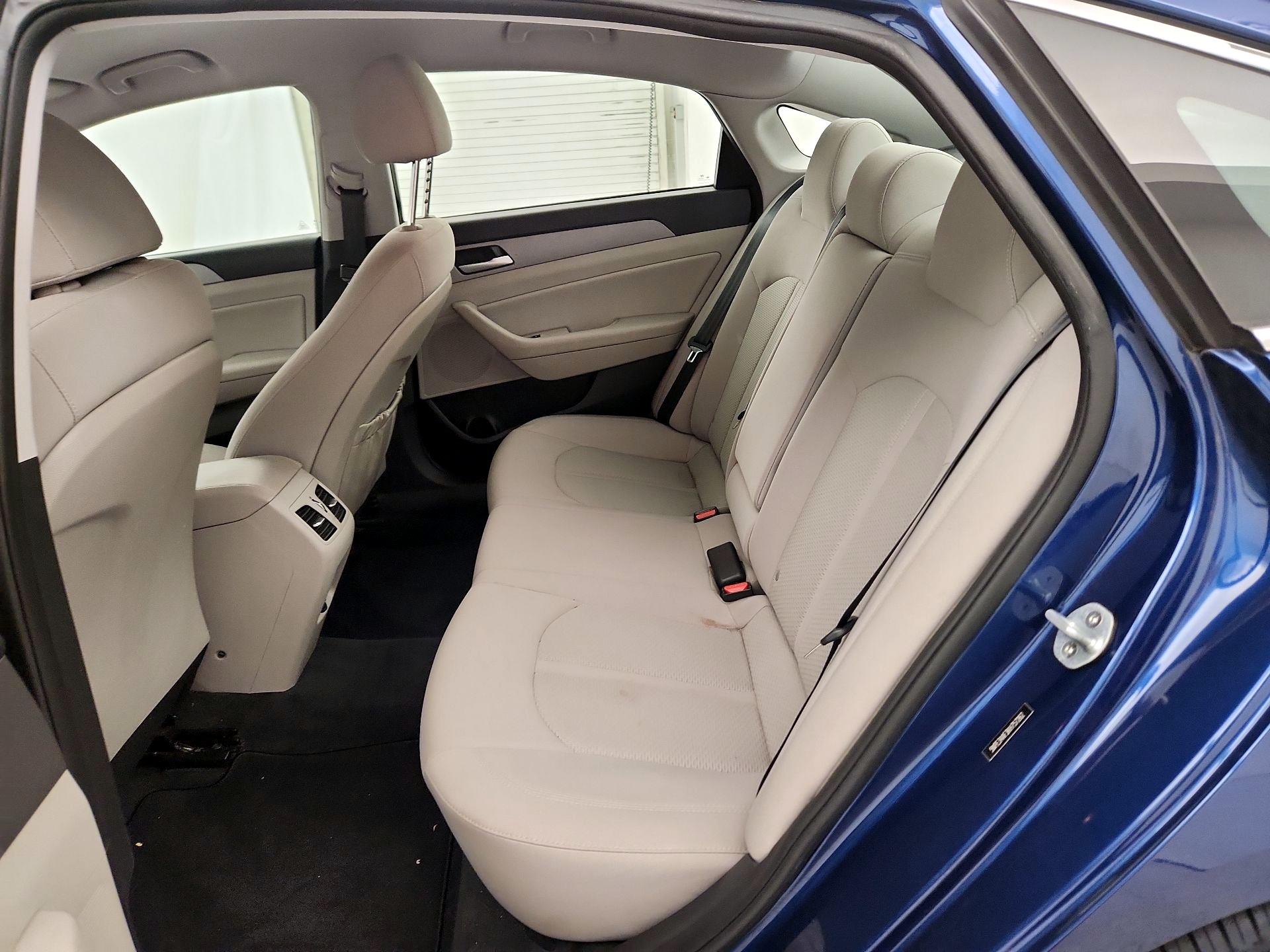 Thumbnail: 2019 Hyundai Sonata - 19