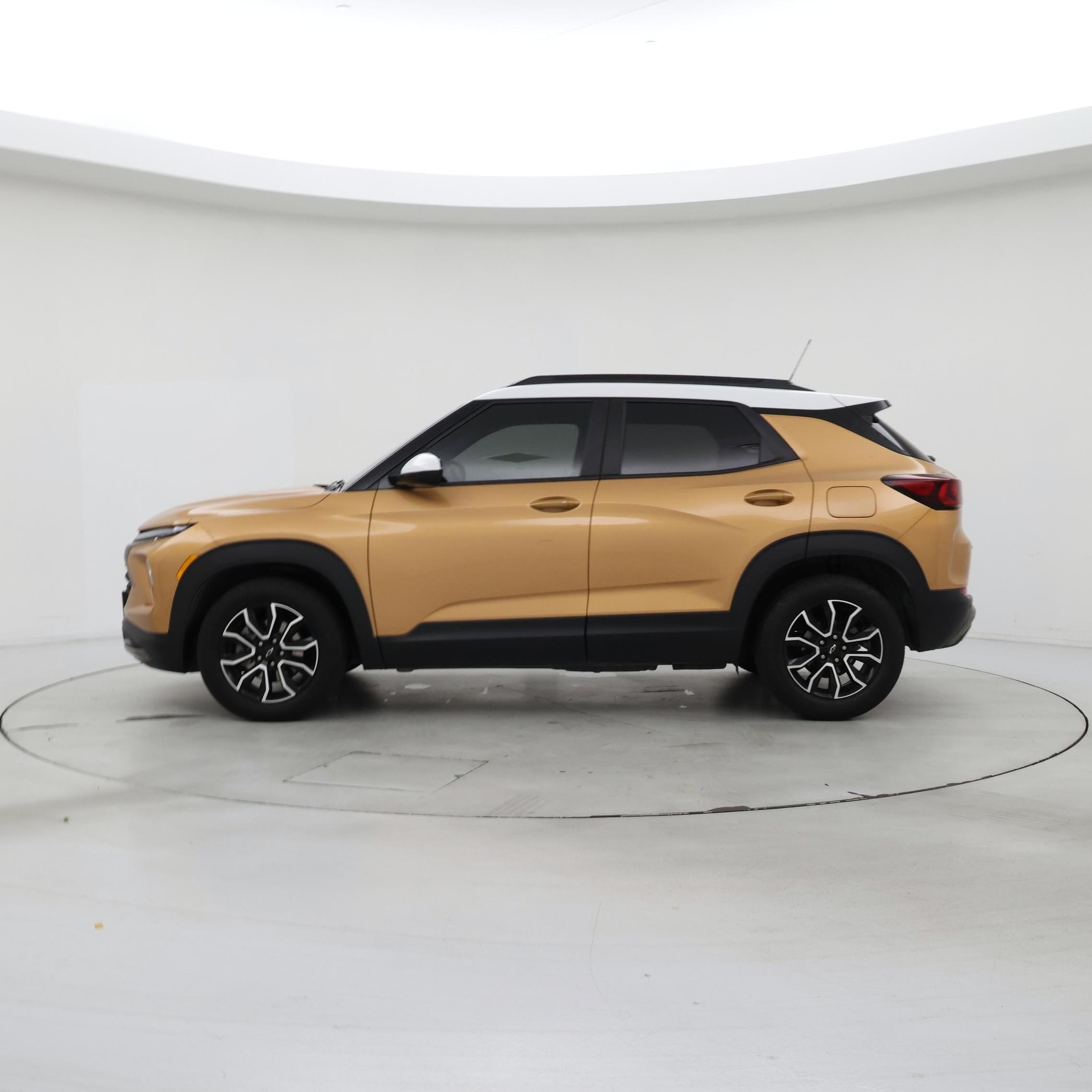 Thumbnail: 2024 Chevrolet TrailBlazer - 3