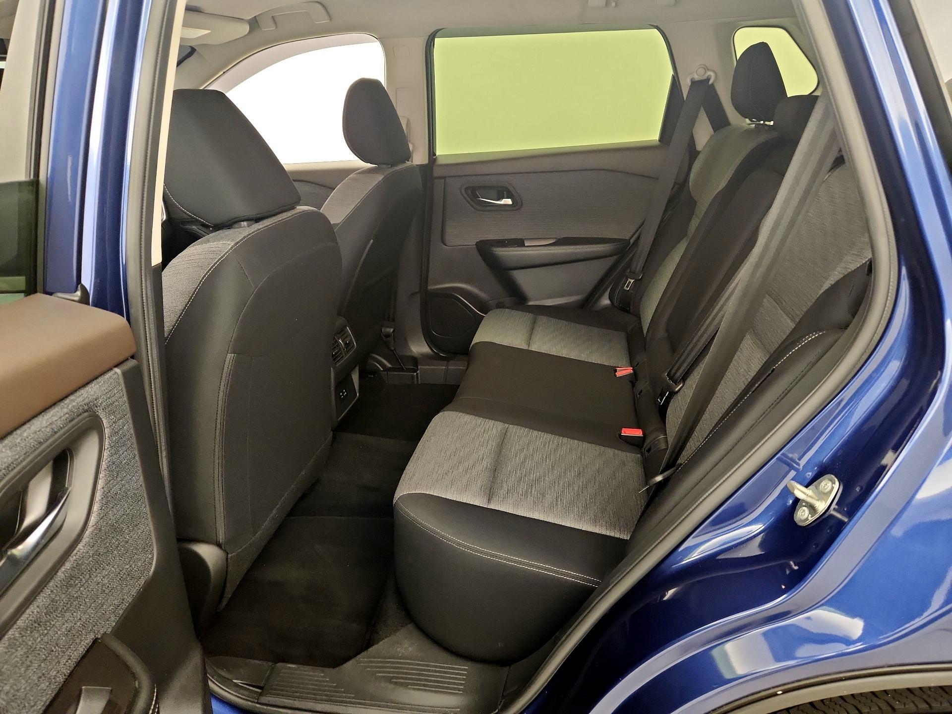 Thumbnail: 2023 Nissan Rogue - 19