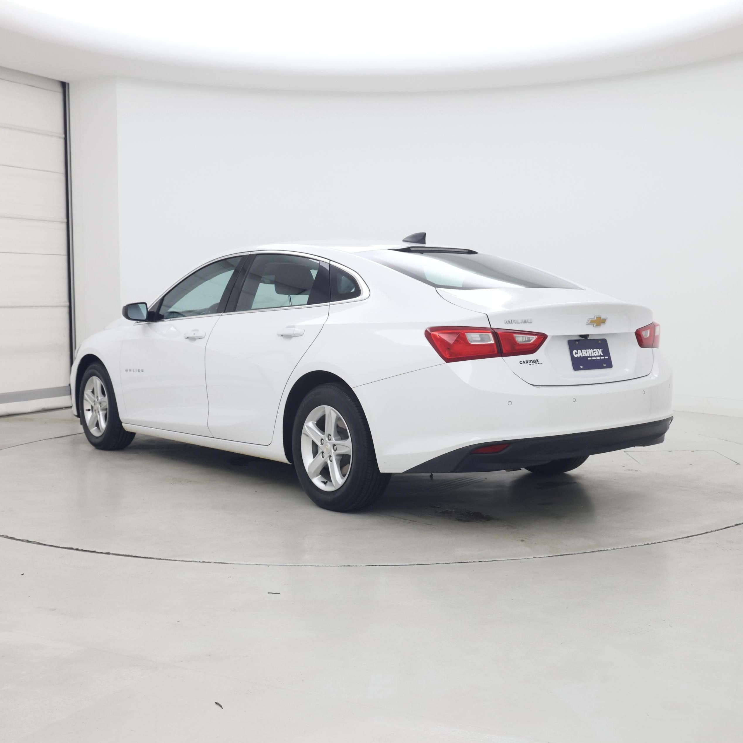 Thumbnail: 2023 Chevrolet Malibu - 2