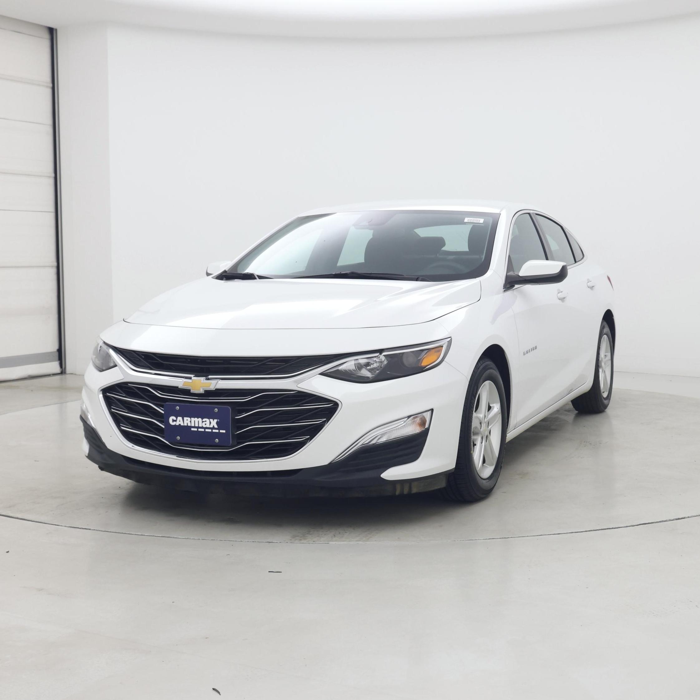 Thumbnail: 2023 Chevrolet Malibu - 4