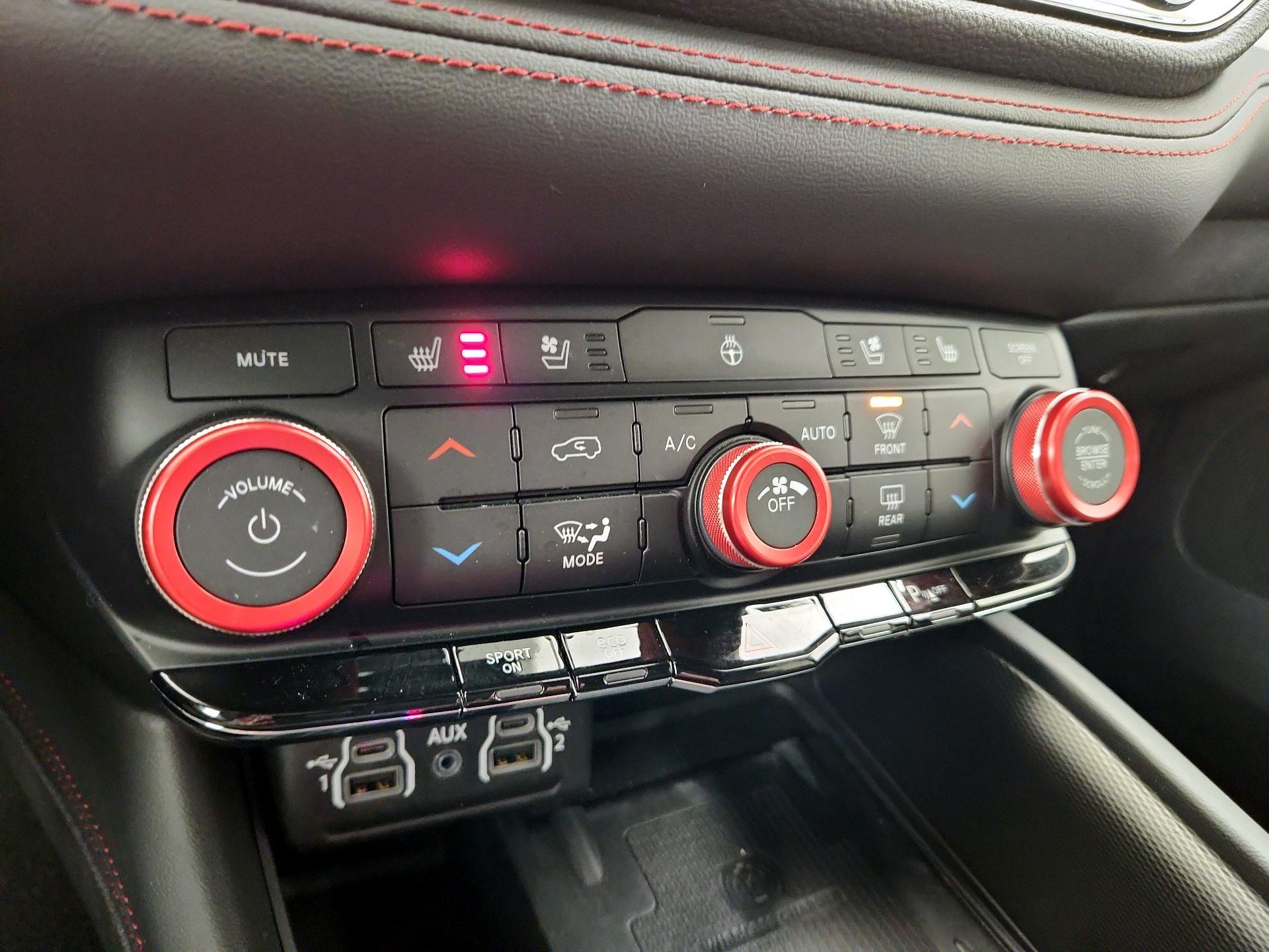 Thumbnail: 2024 Dodge Durango - 17