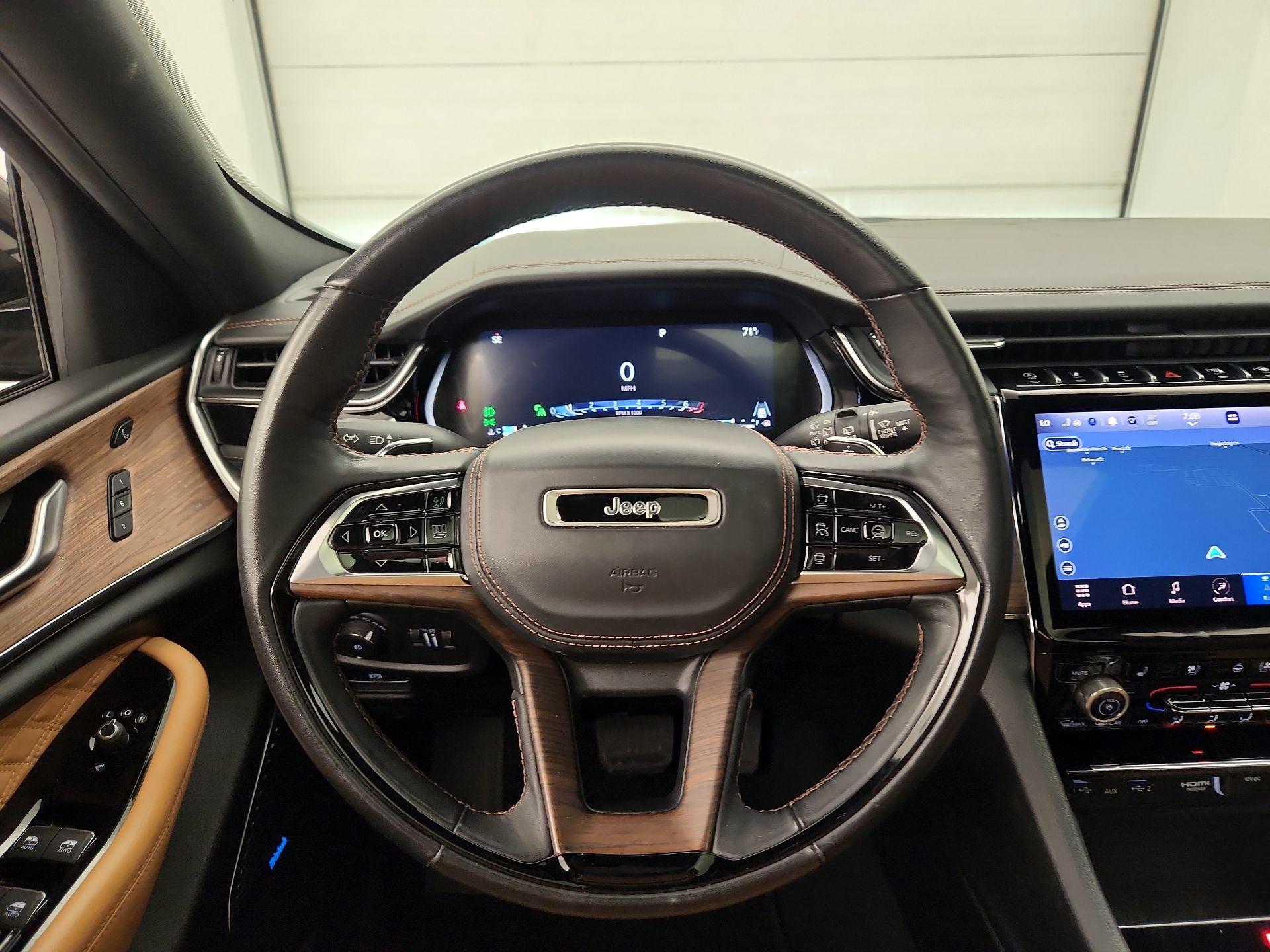 Thumbnail: 2023 Jeep Grand Cherokee - 10