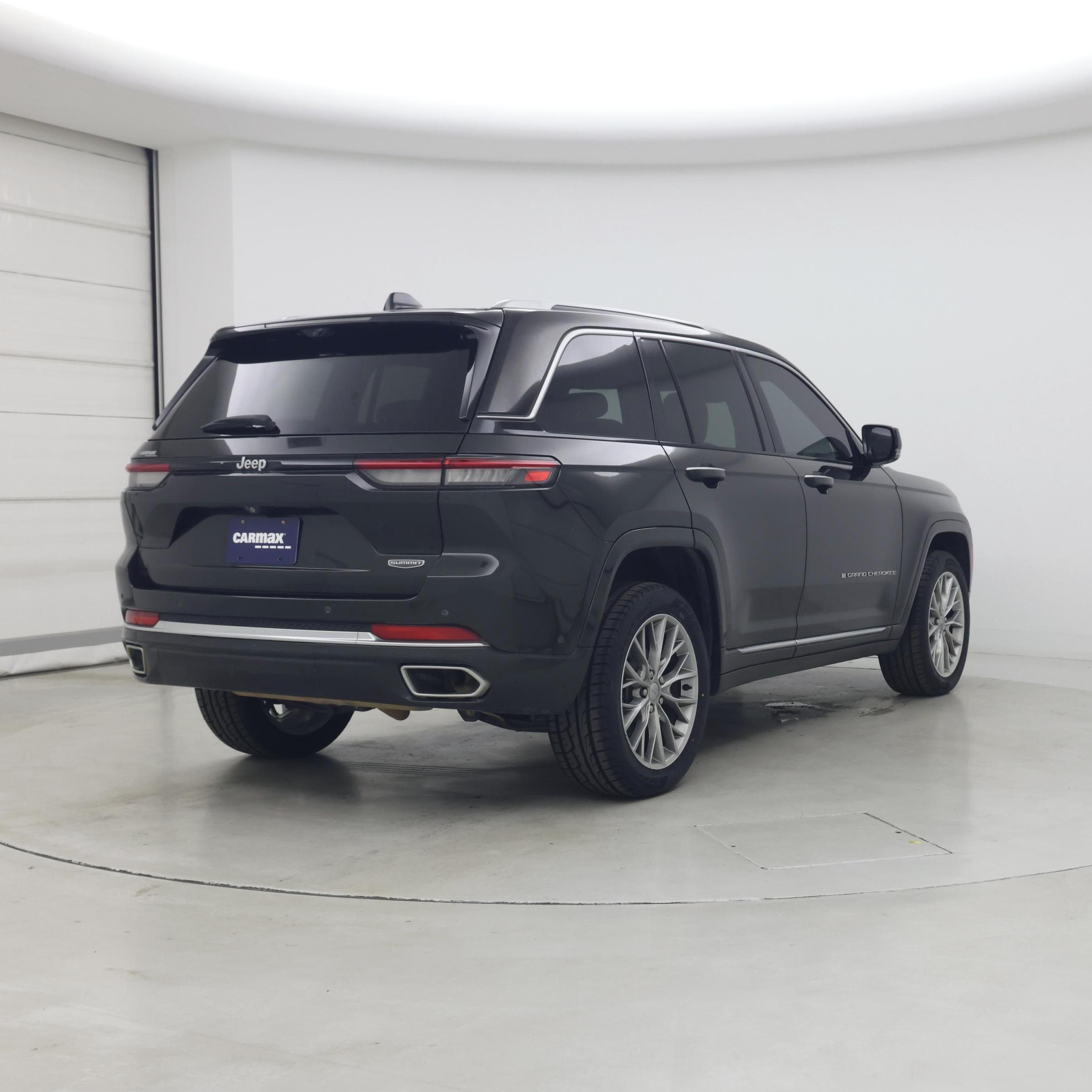 Thumbnail: 2023 Jeep Grand Cherokee - 8