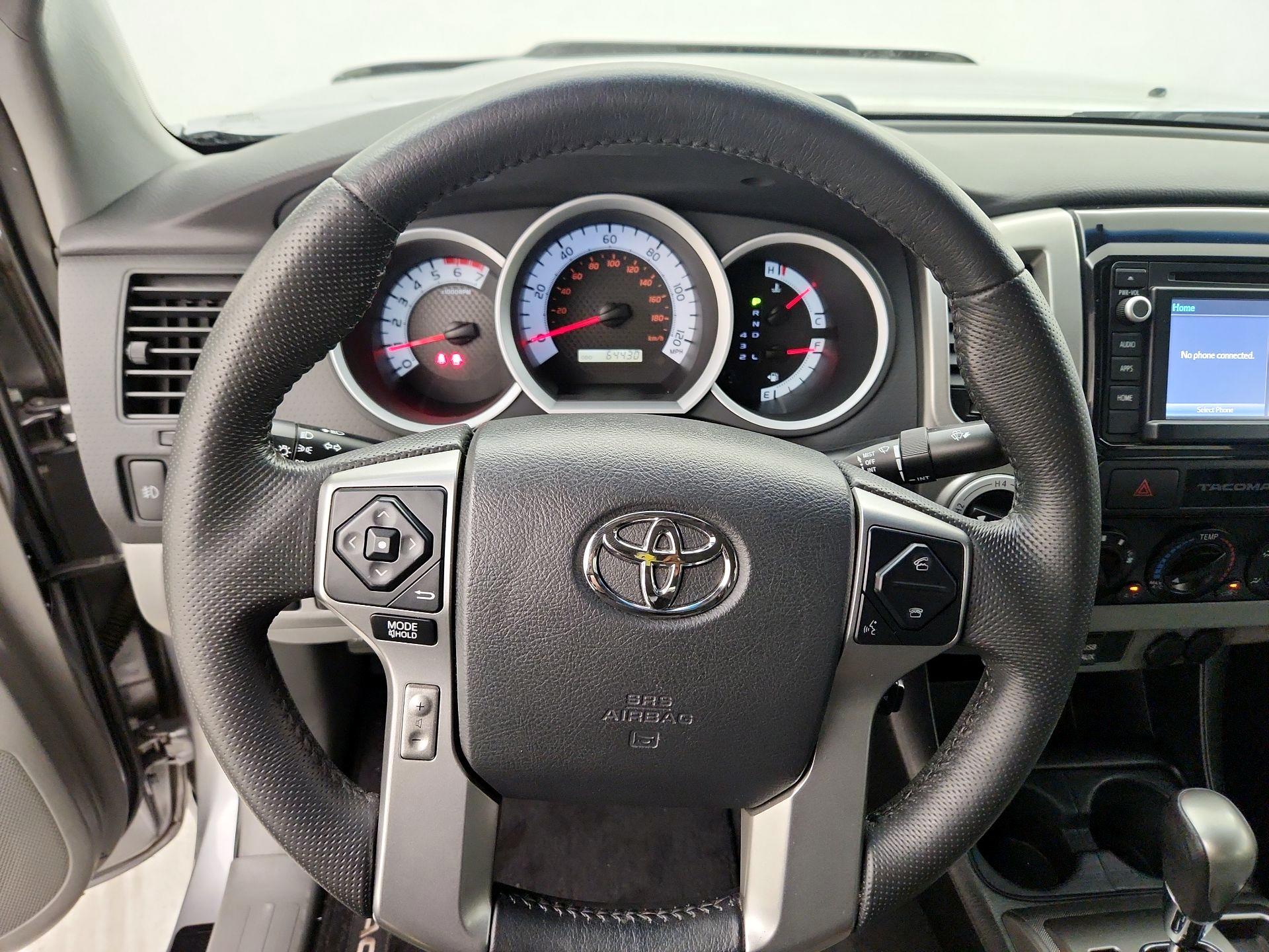 Thumbnail: 2015 Toyota Tacoma - 10