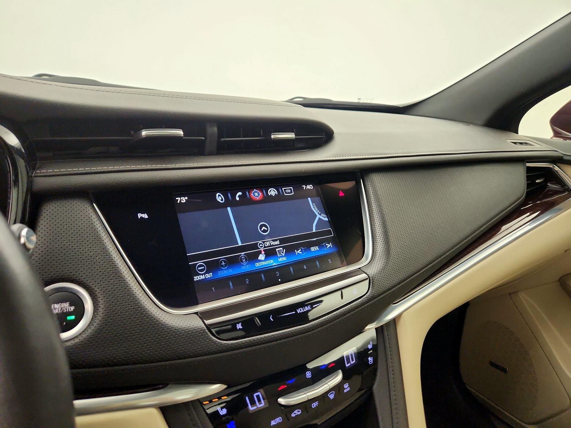 Thumbnail: 2017 Cadillac XT5 - 14