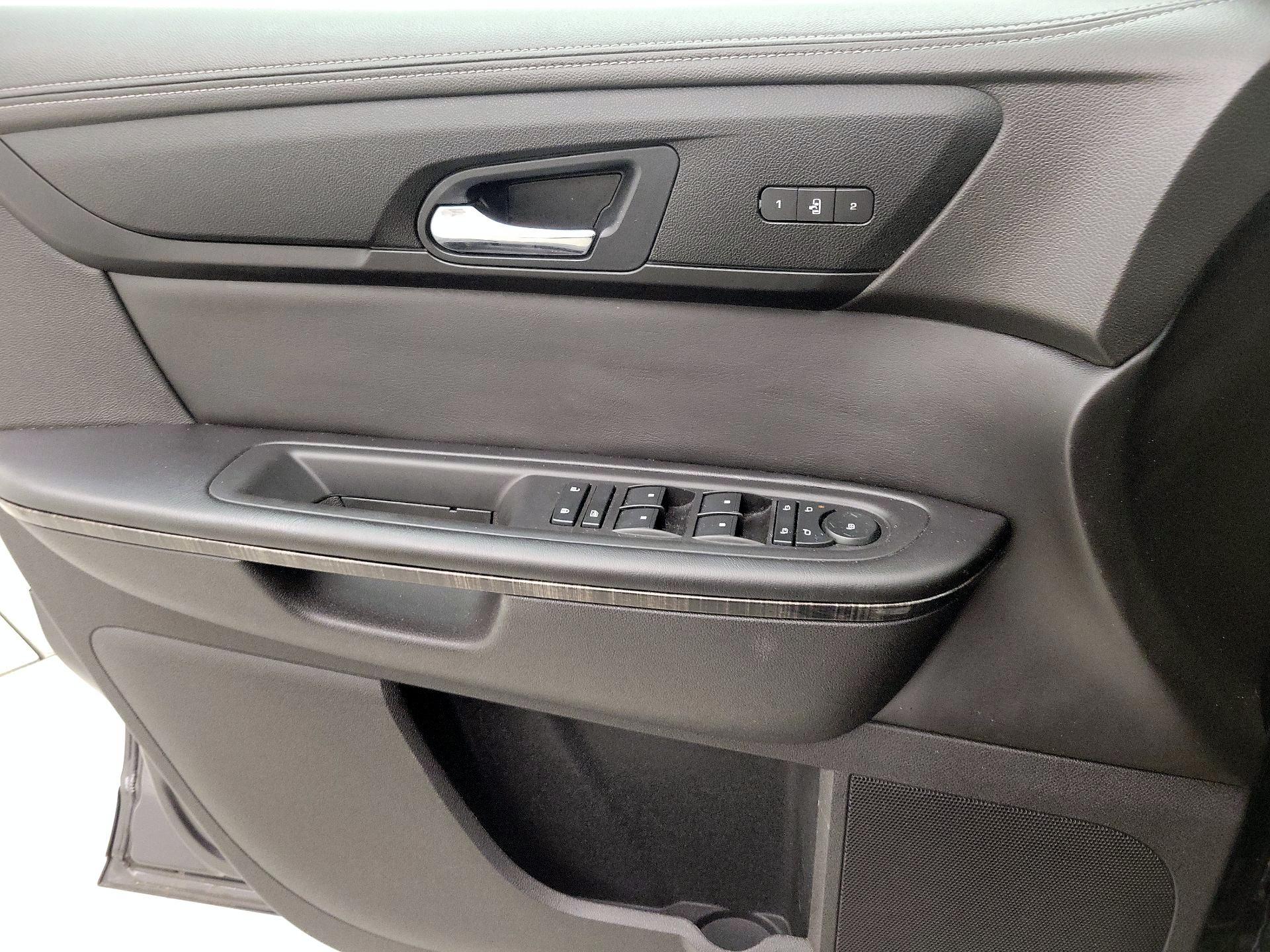 Thumbnail: 2014 GMC Acadia - 12