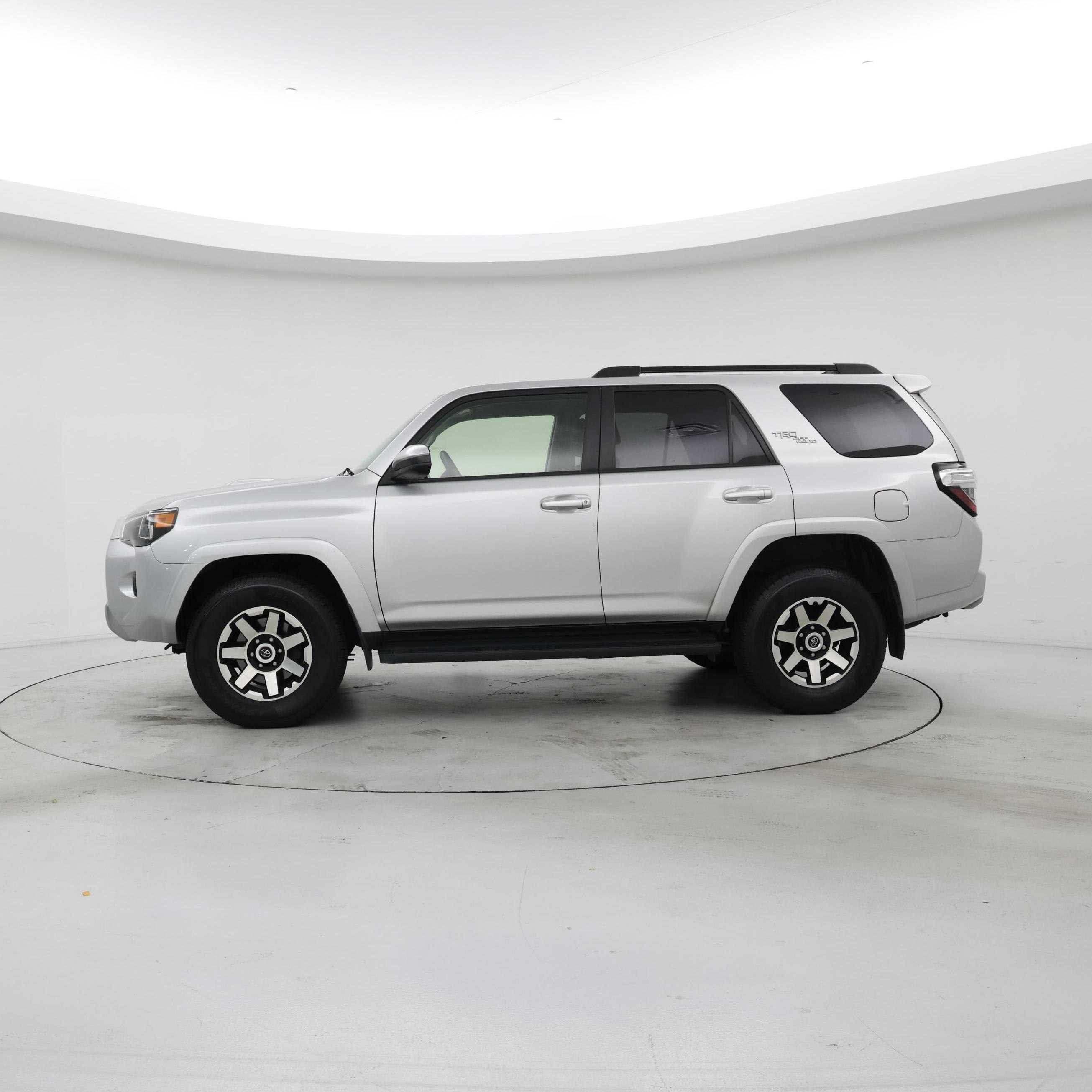 Thumbnail: 2023 Toyota 4Runner - 3