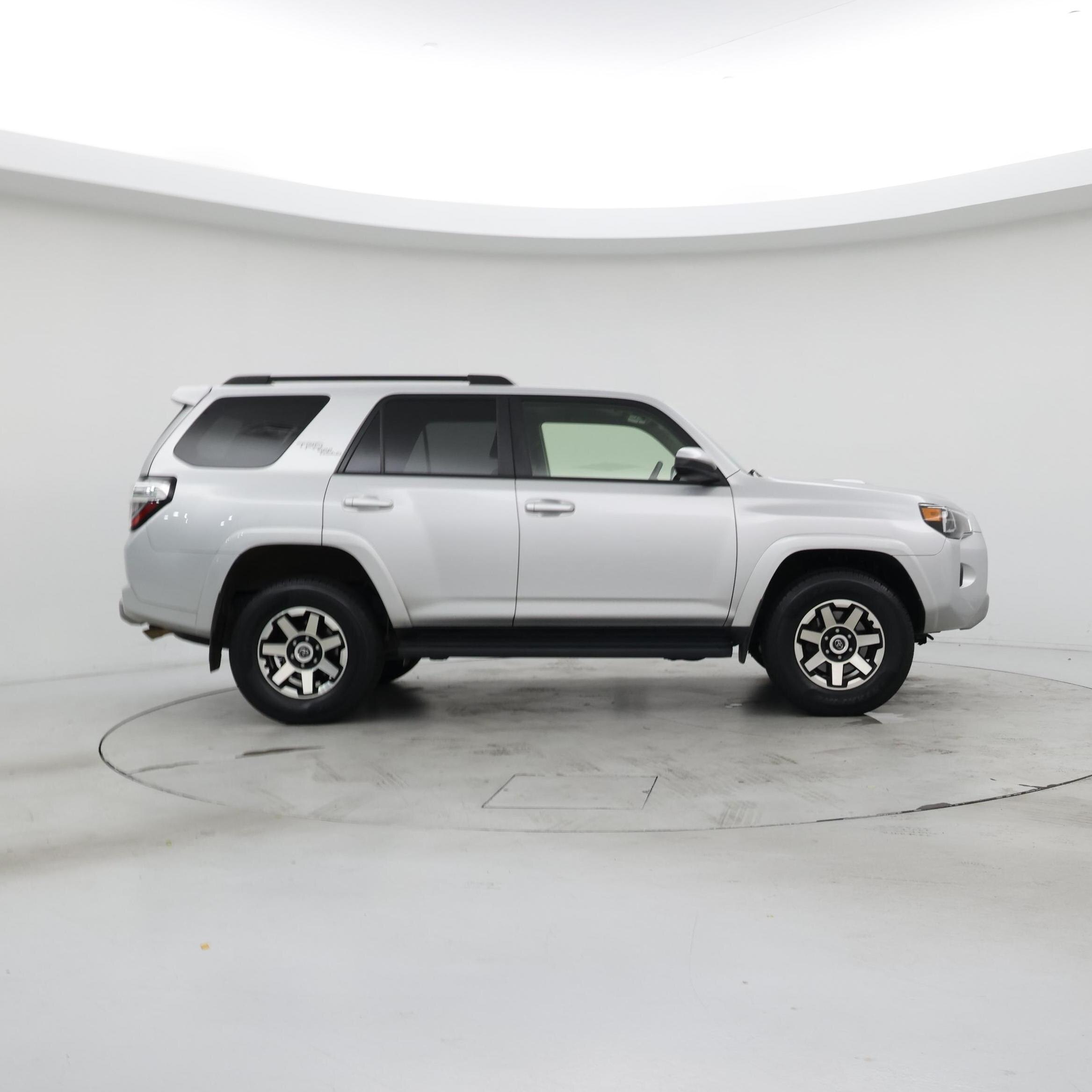 Thumbnail: 2023 Toyota 4Runner - 7