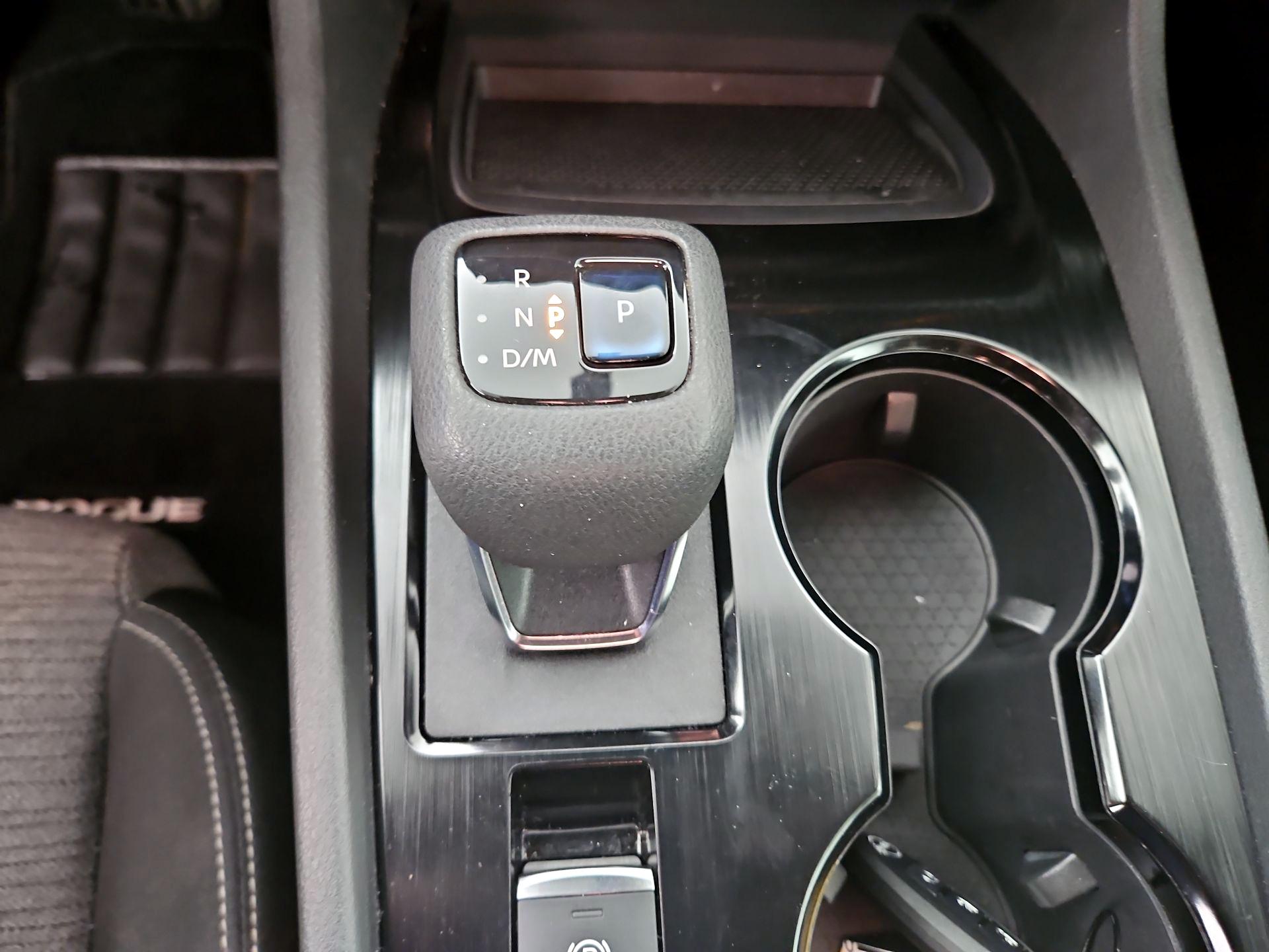 Thumbnail: 2022 Nissan Rogue - 17