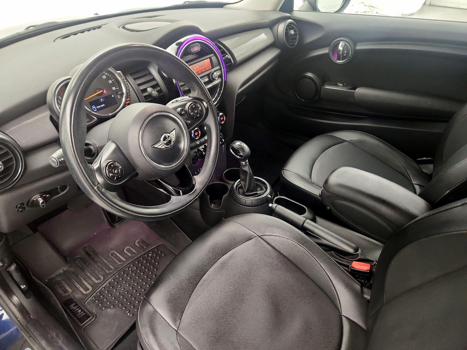 Thumbnail: 2015 MINI Cooper Hardtop - 11