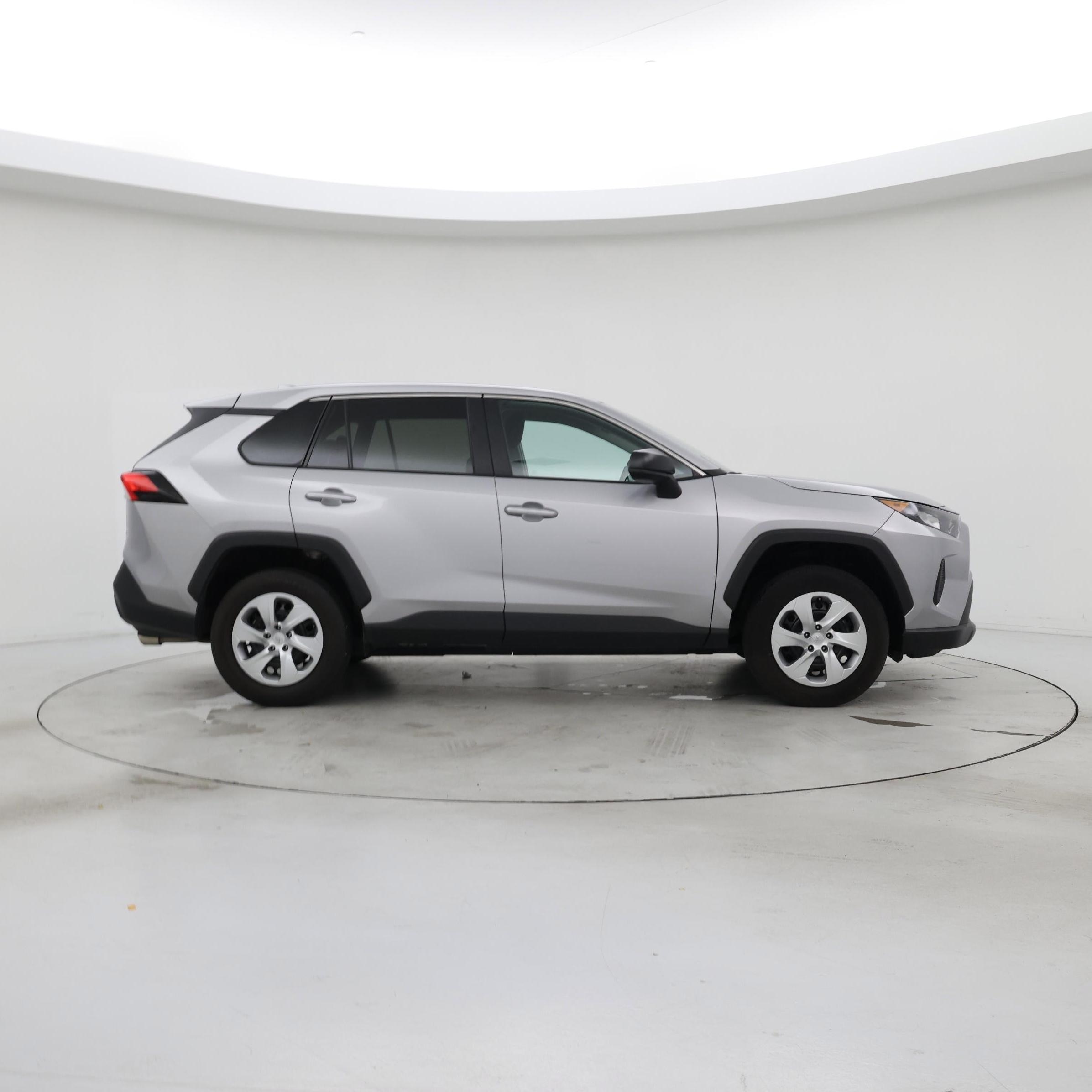 Thumbnail: 2022 Toyota RAV4 - 7
