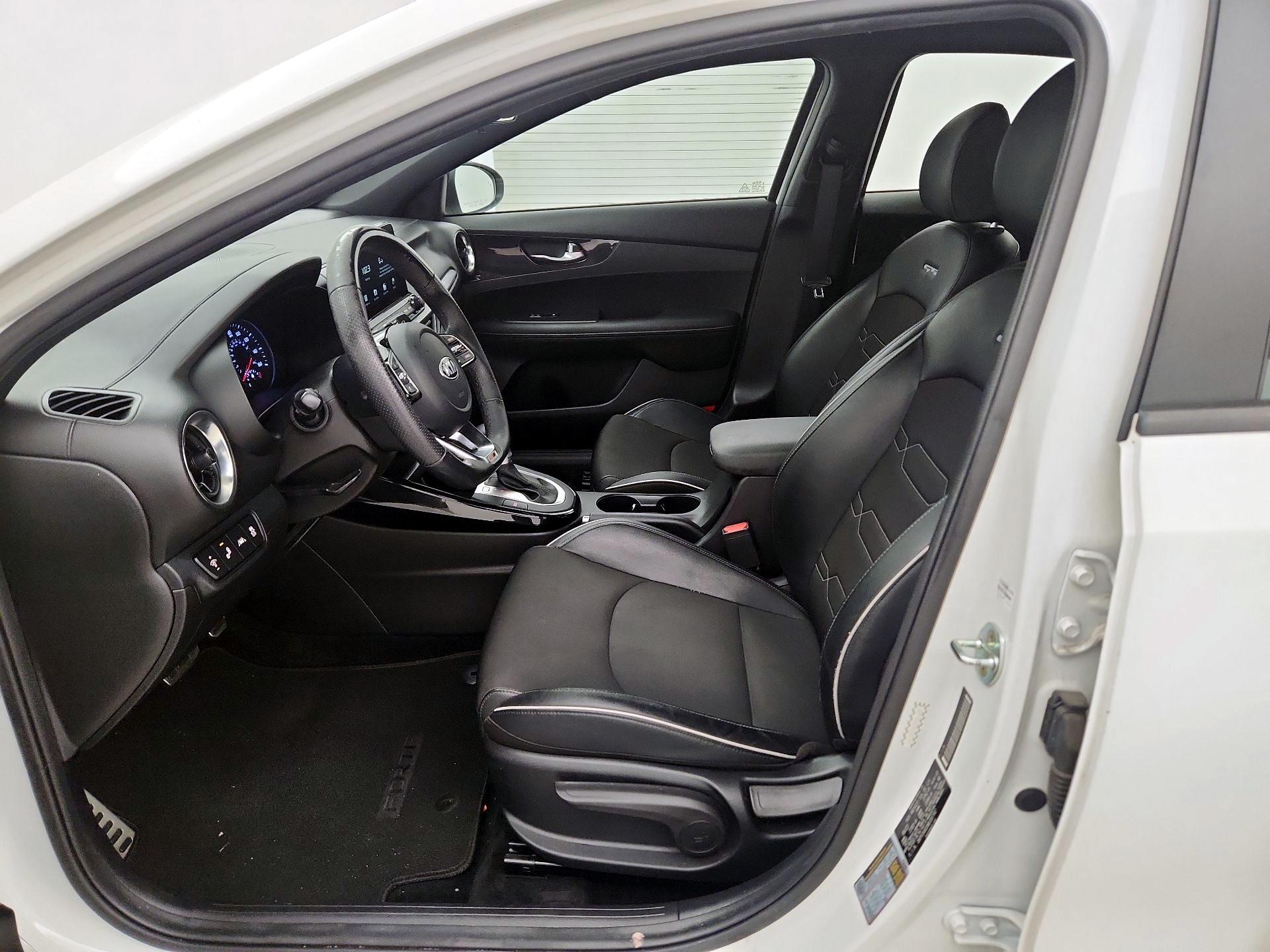 Thumbnail: 2021 Kia Forte - 11
