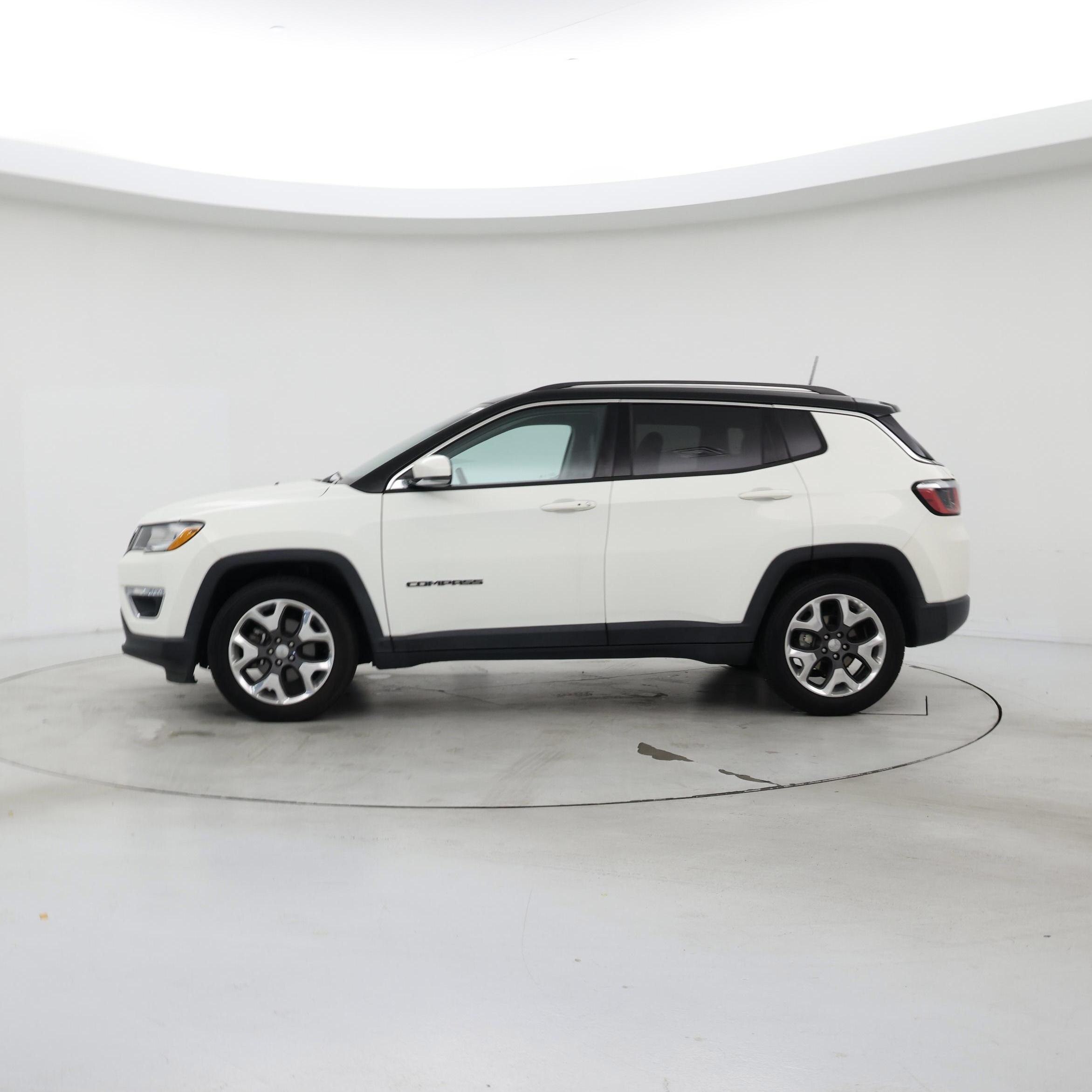 Thumbnail: 2019 Jeep Compass - 3