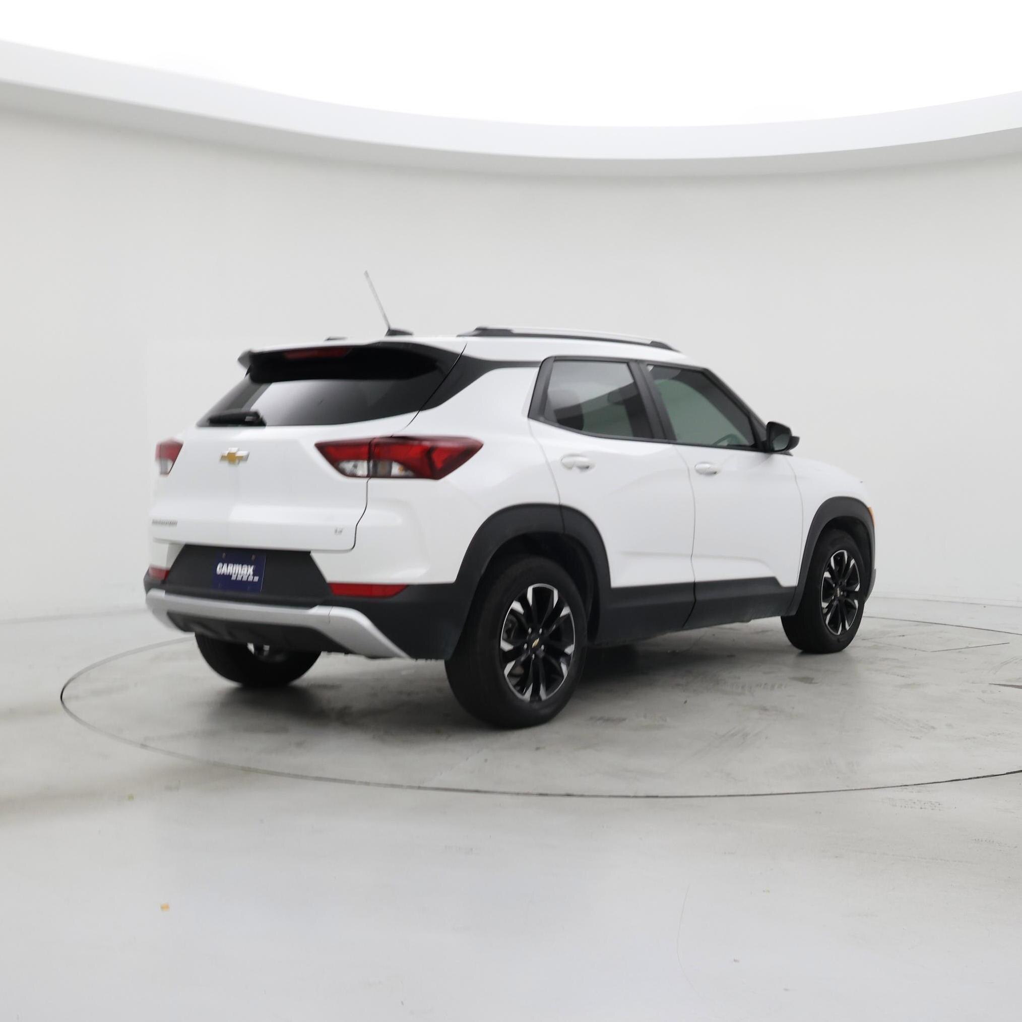 Thumbnail: 2023 Chevrolet TrailBlazer - 8