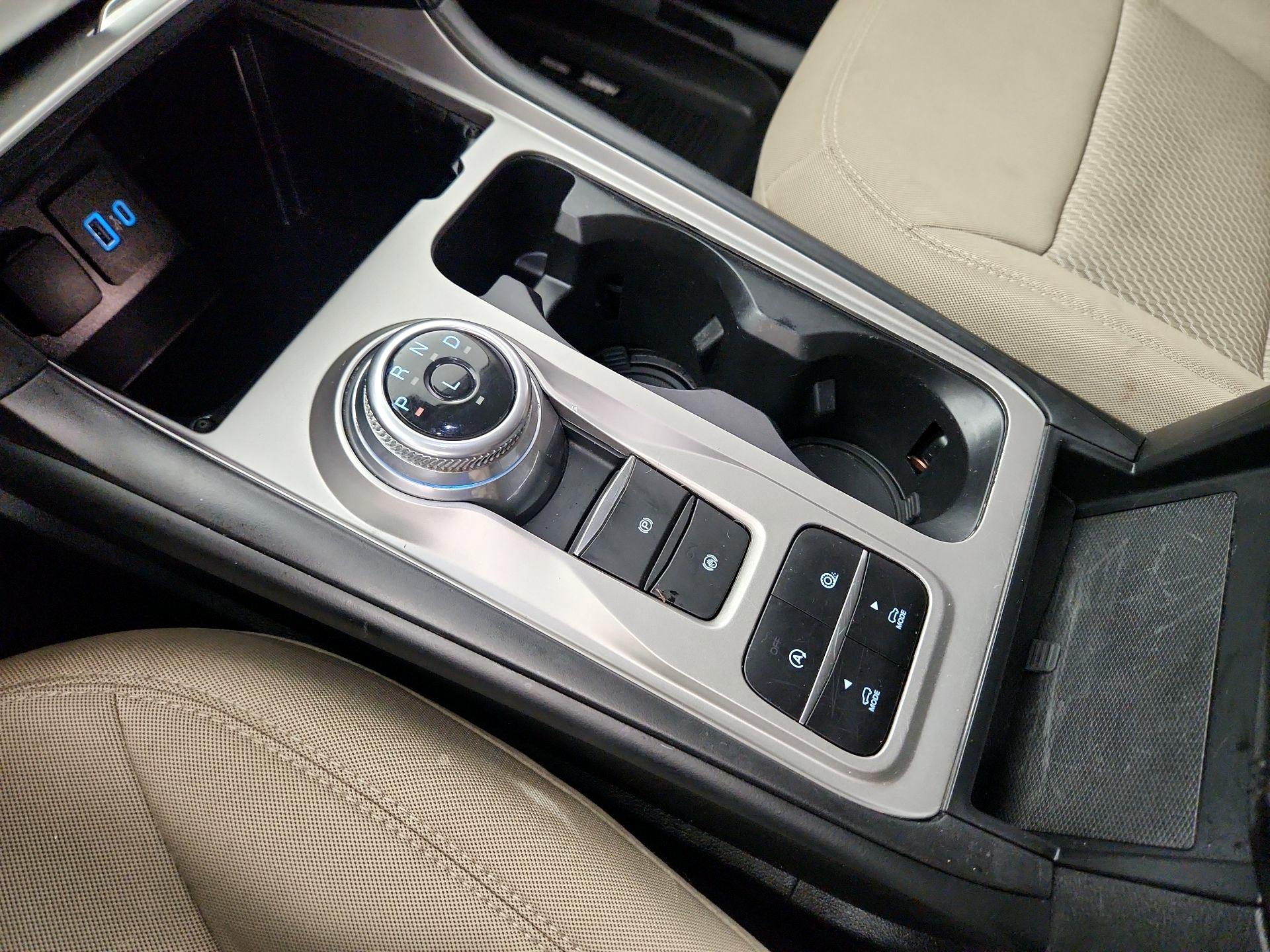 Thumbnail: 2021 Ford Explorer - 17